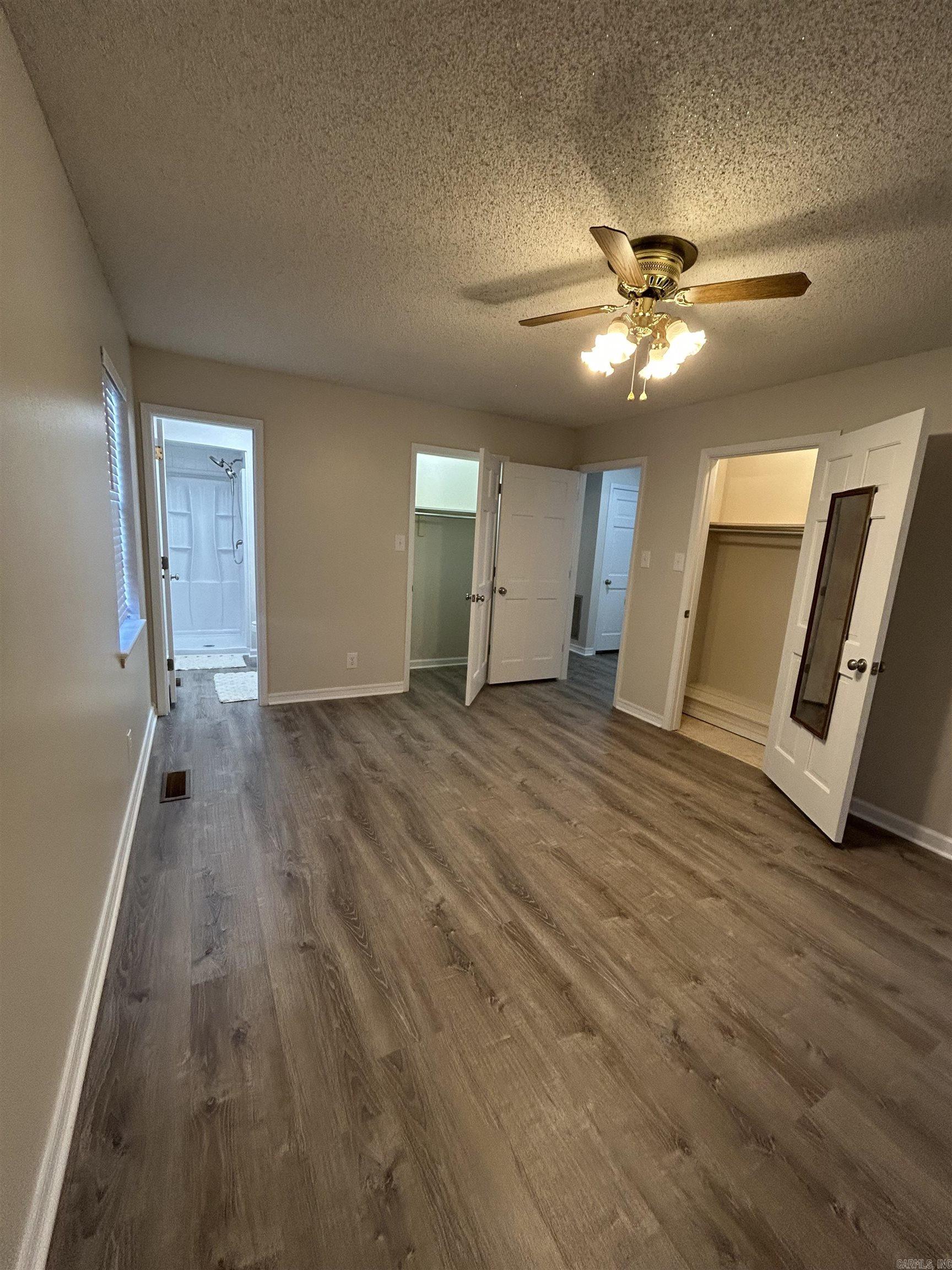 2404 W 3rd
