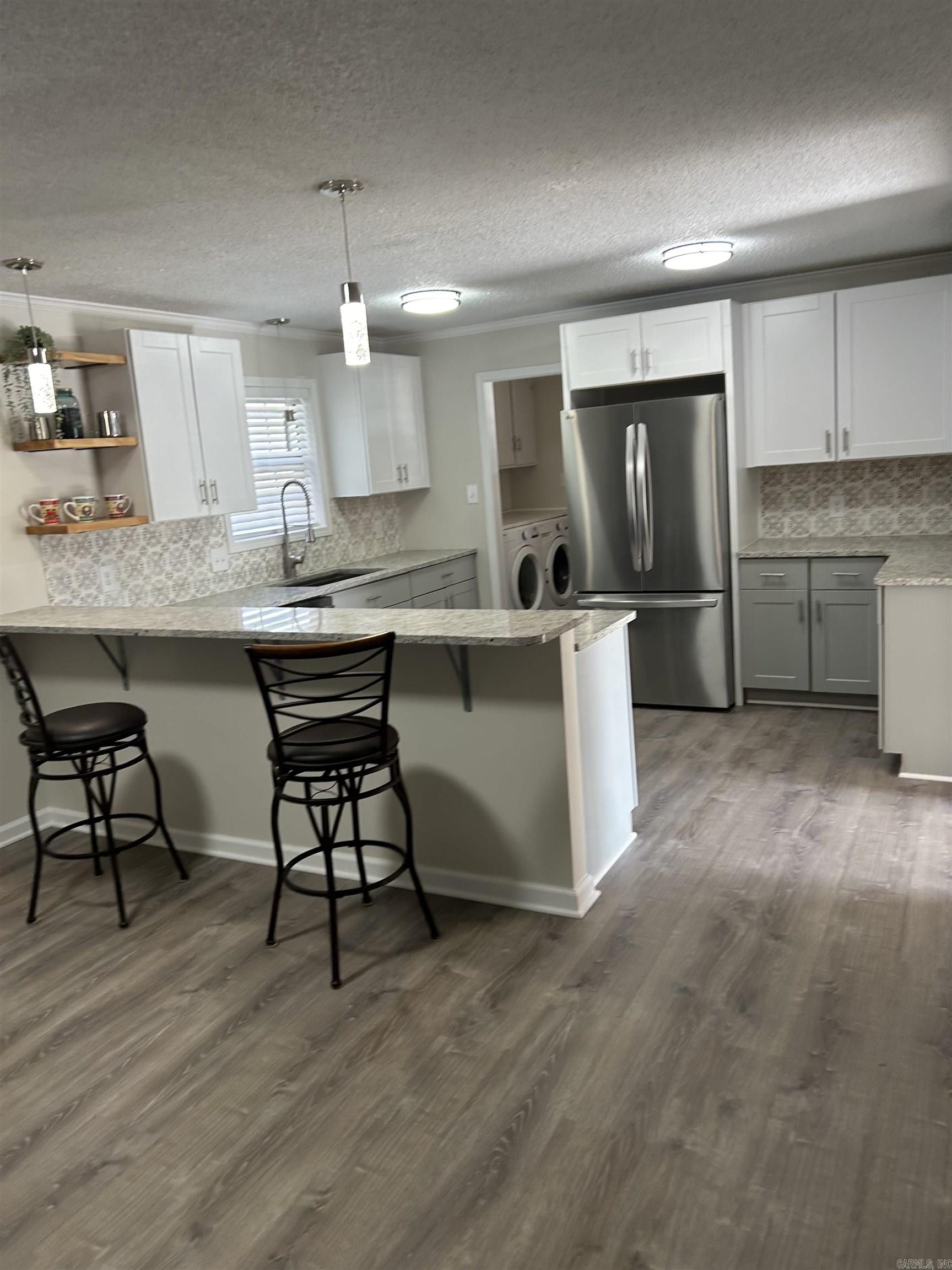 2404 W 3rd