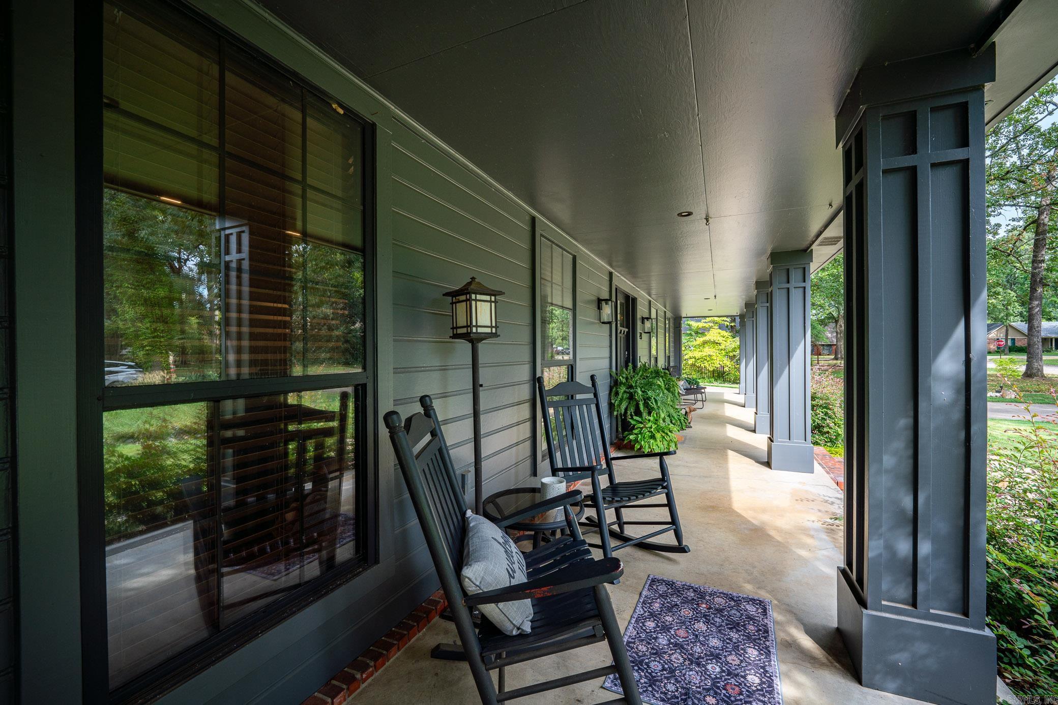 43 Shady Valley Drive