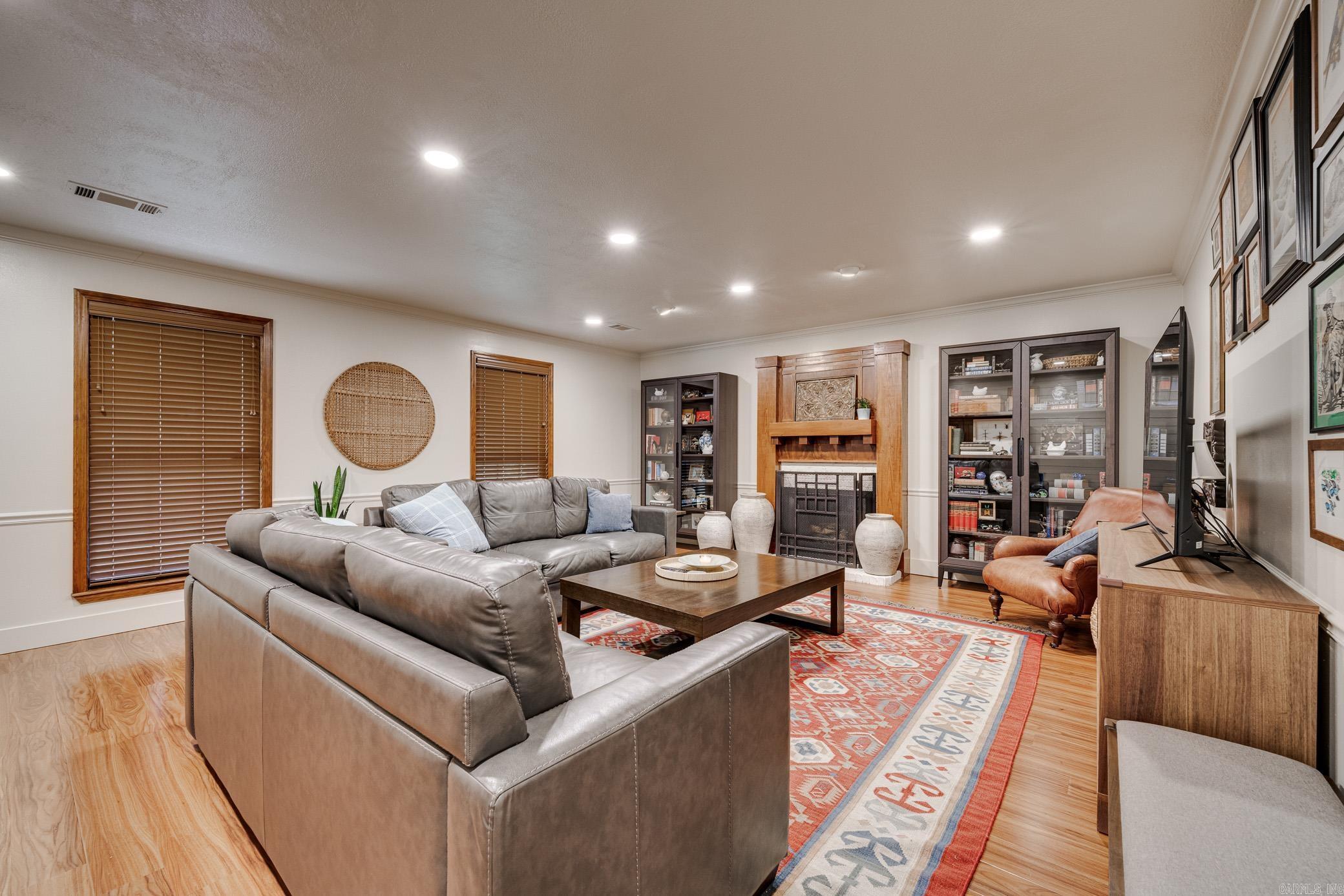 43 Shady Valley Drive