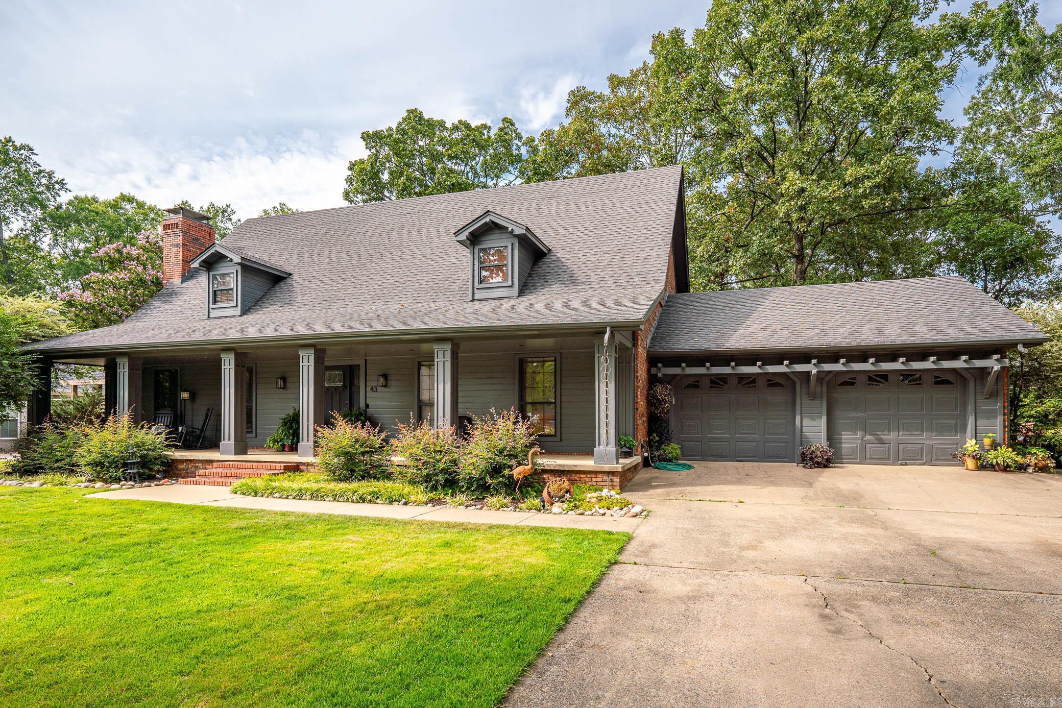 43 Shady Valley Drive