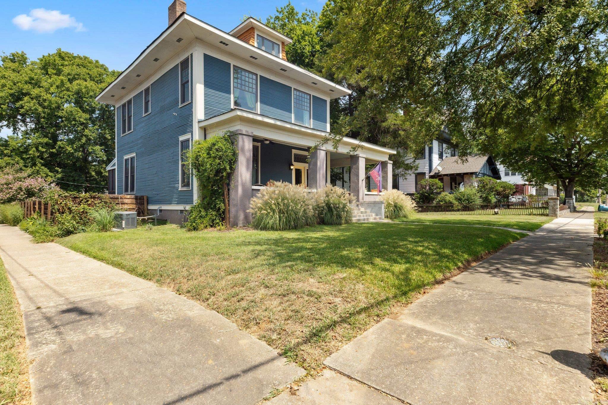 1922 W 22ND Street