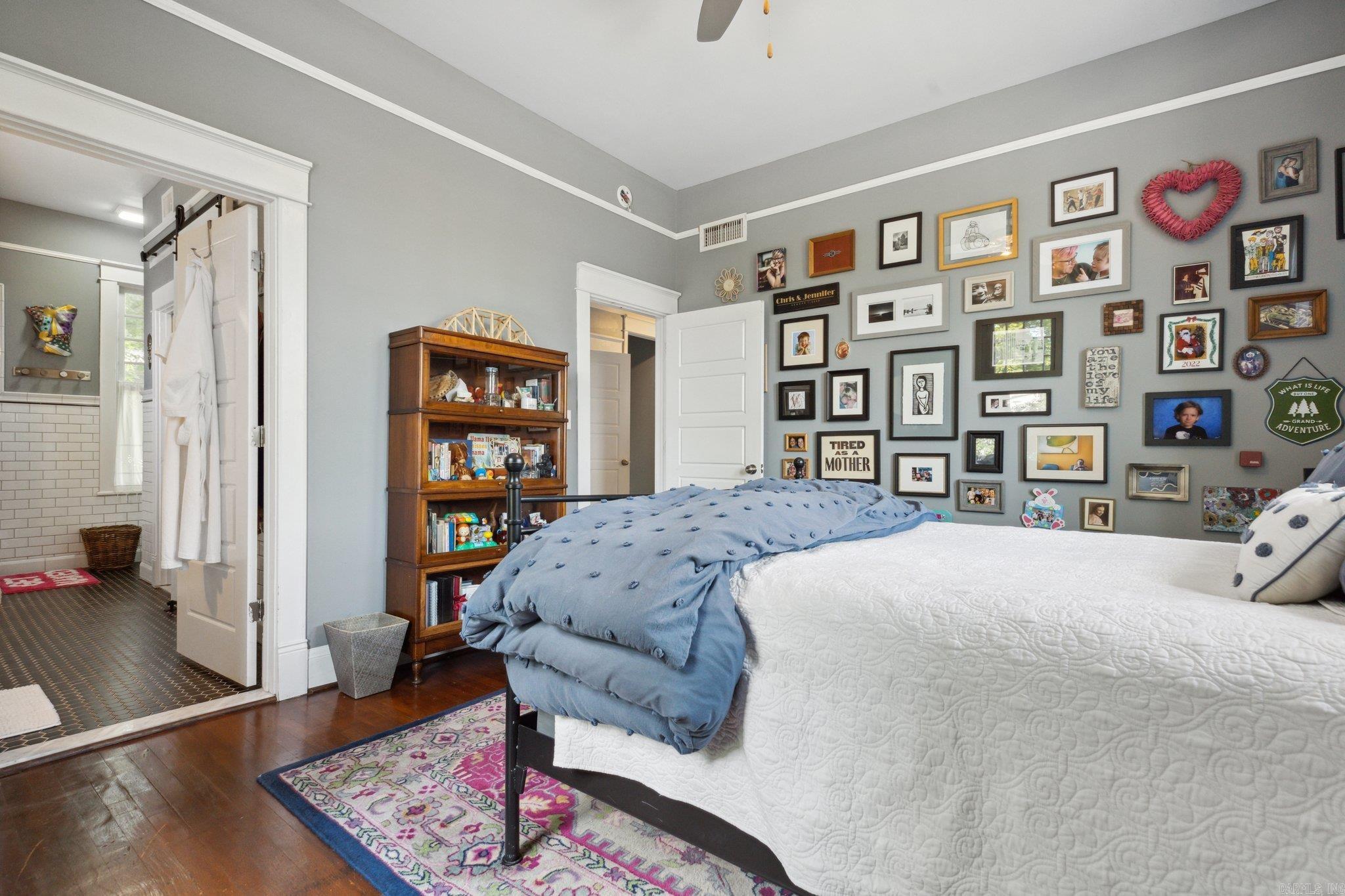 1922 W 22ND Street
