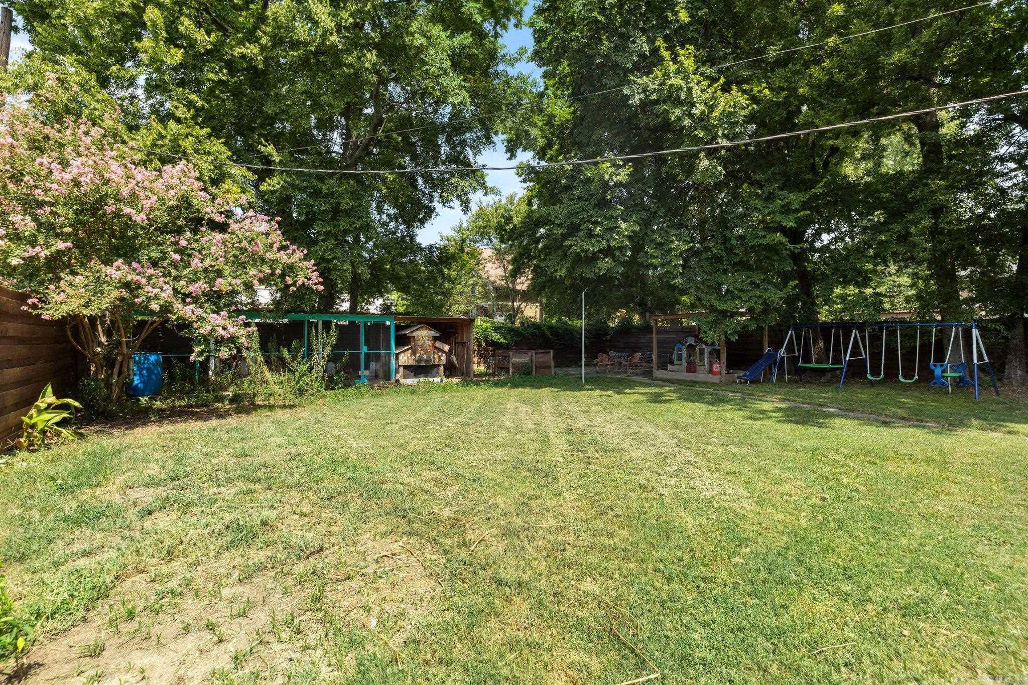 1922 W 22ND Street