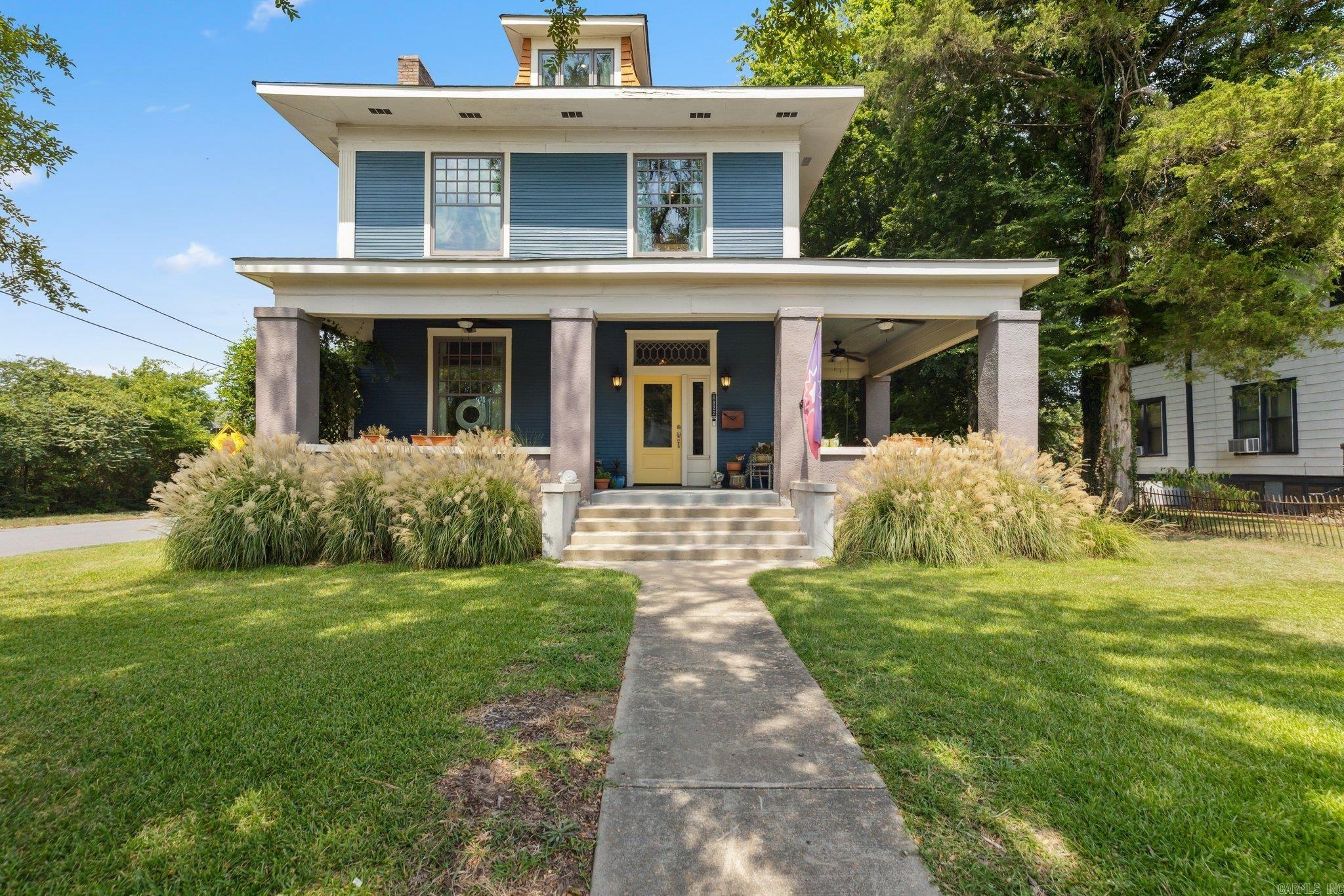 1922 W 22ND Street