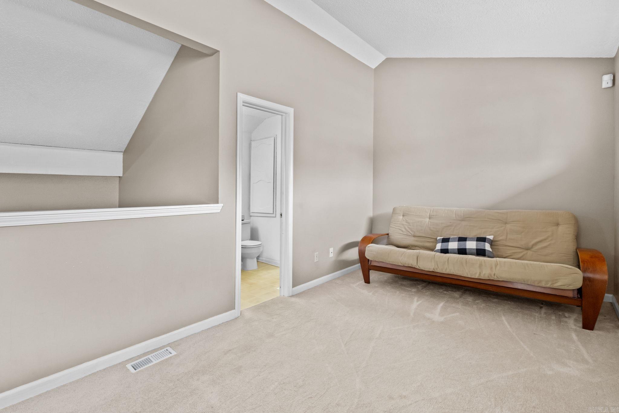 301 Kings Row Drive Unit: 206