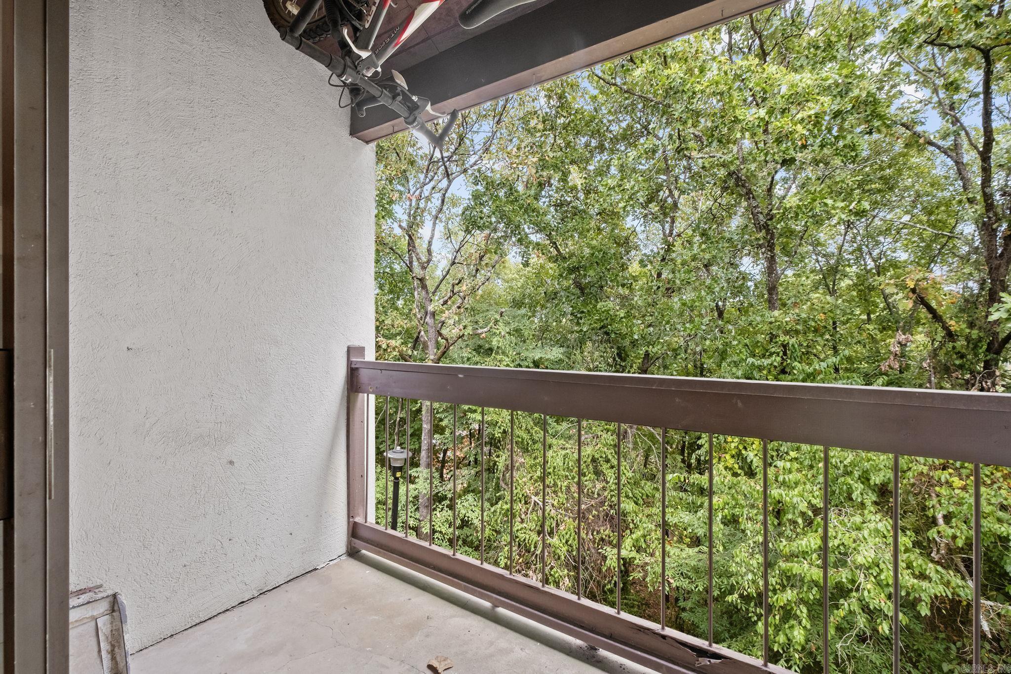 301 Kings Row Drive Unit: 206