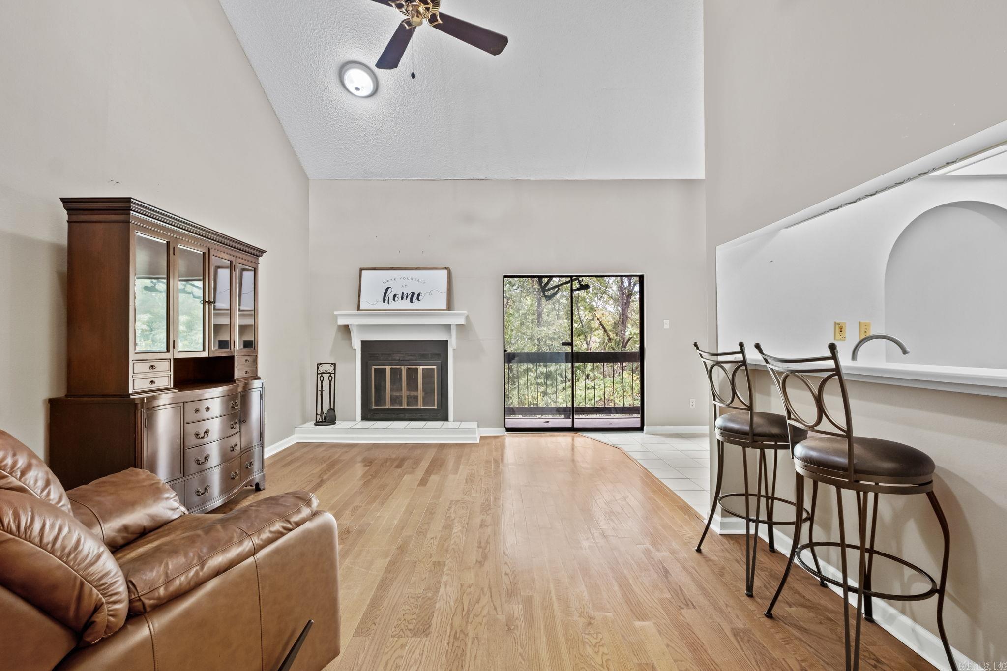 301 Kings Row Drive Unit: 206