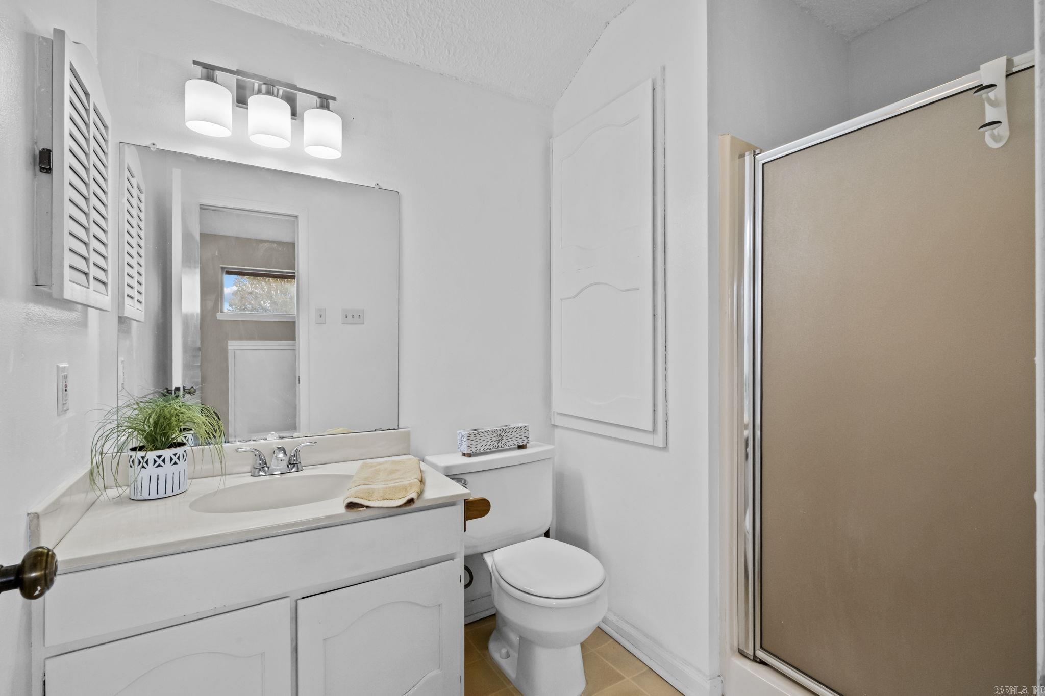 301 Kings Row Drive Unit: 206