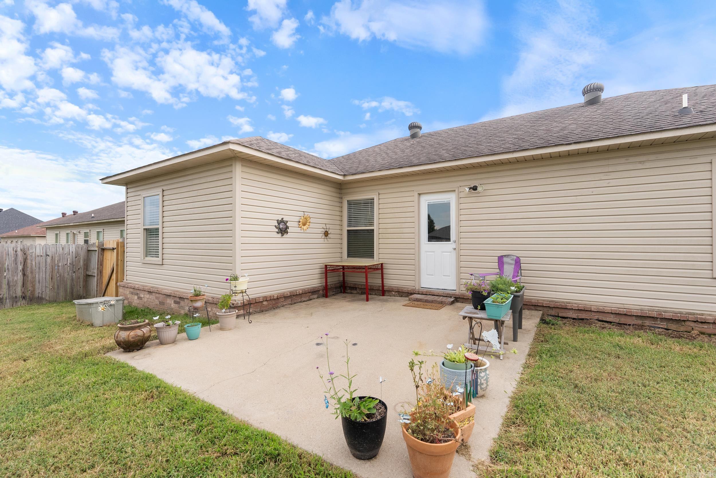 16 Mill Creek Drive