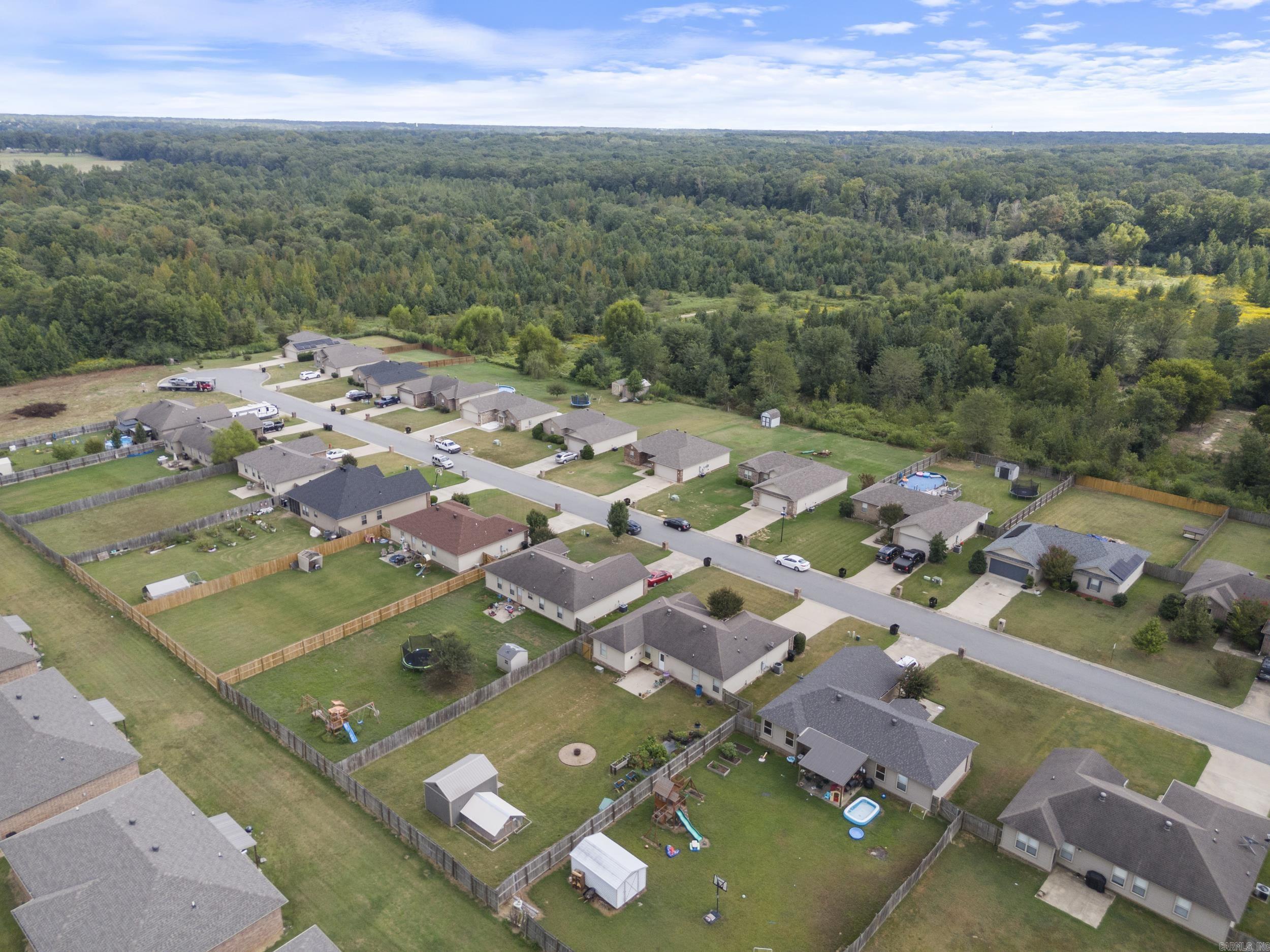 16 Mill Creek Drive