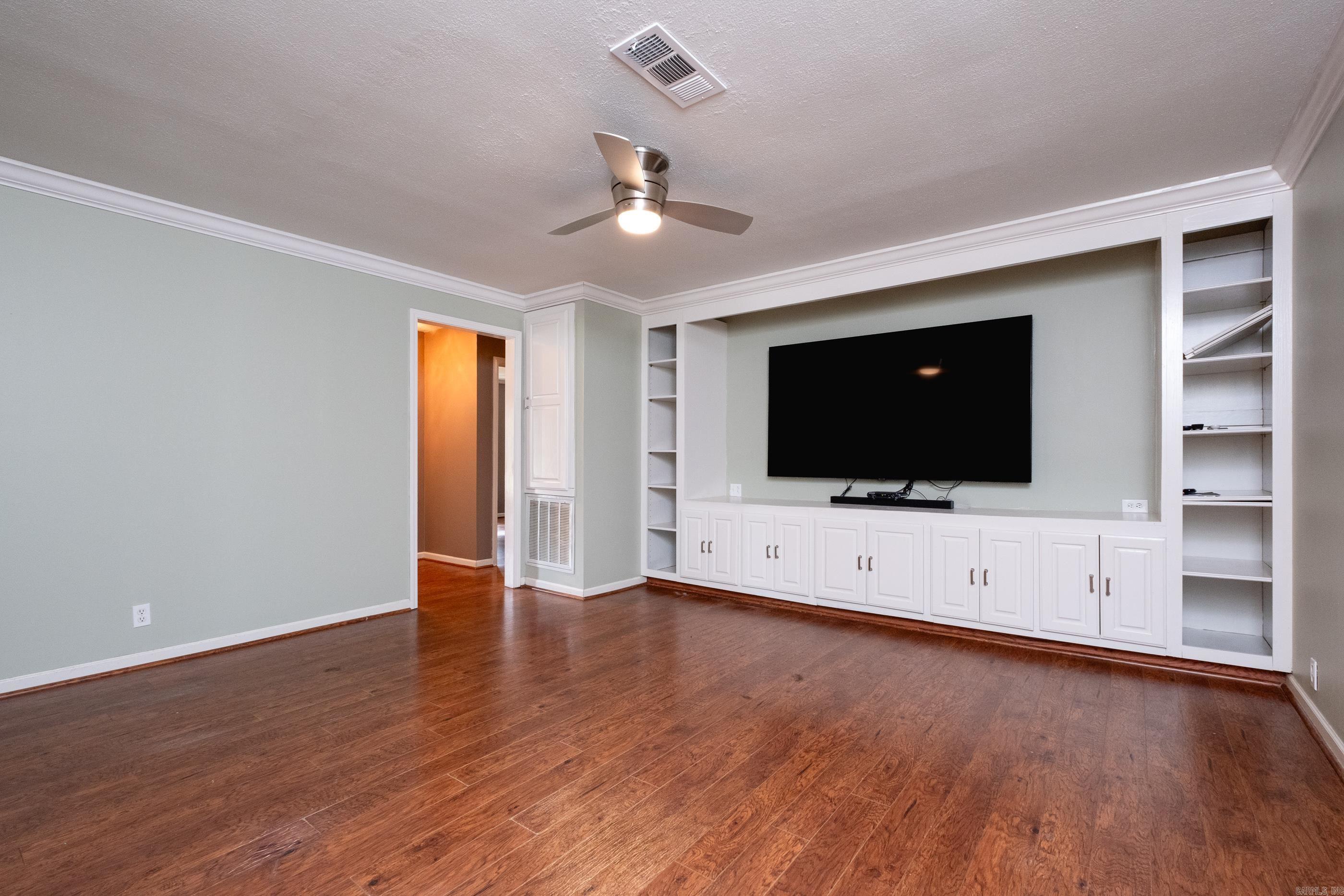 15705 Lone Pine Road