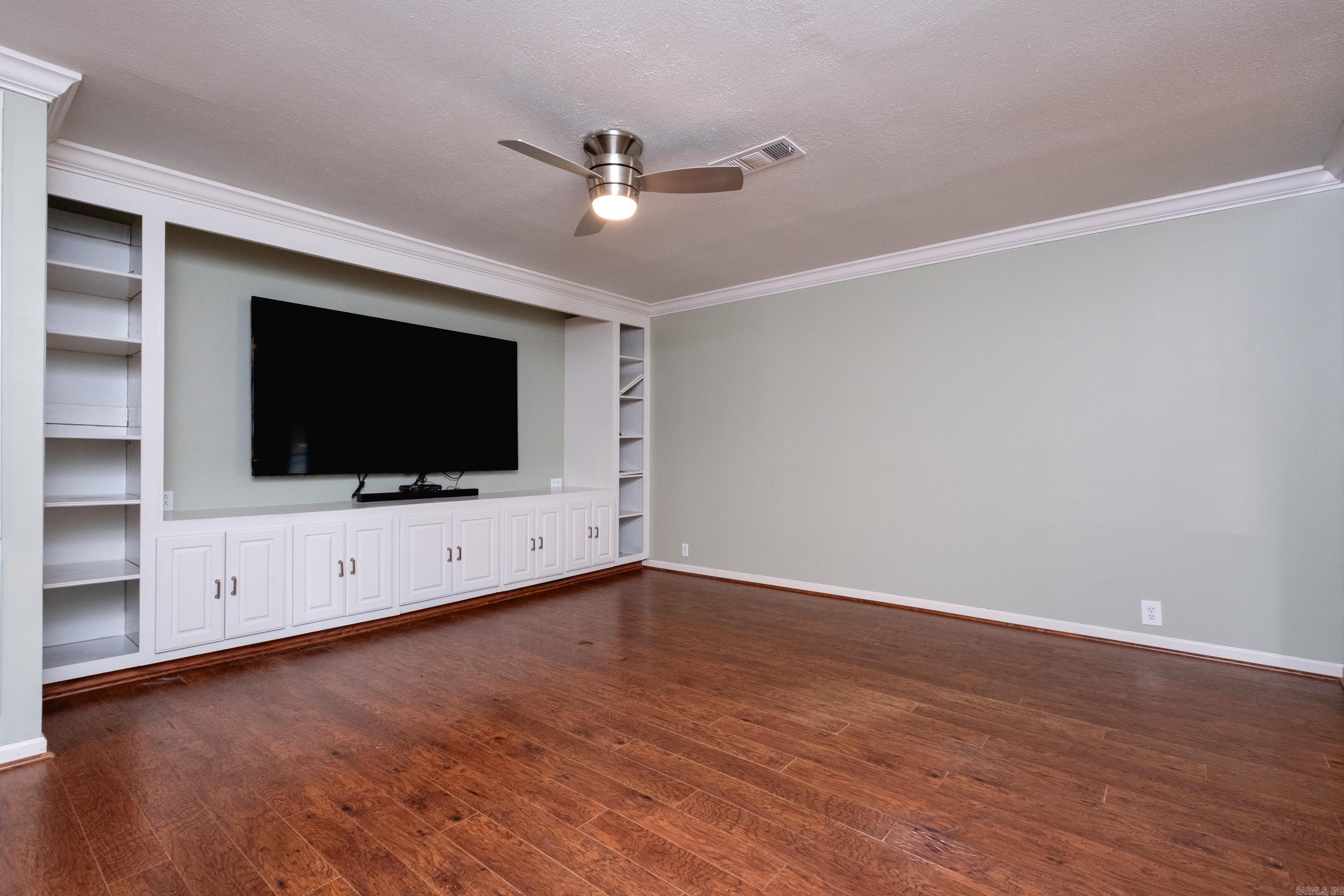 15705 Lone Pine Road