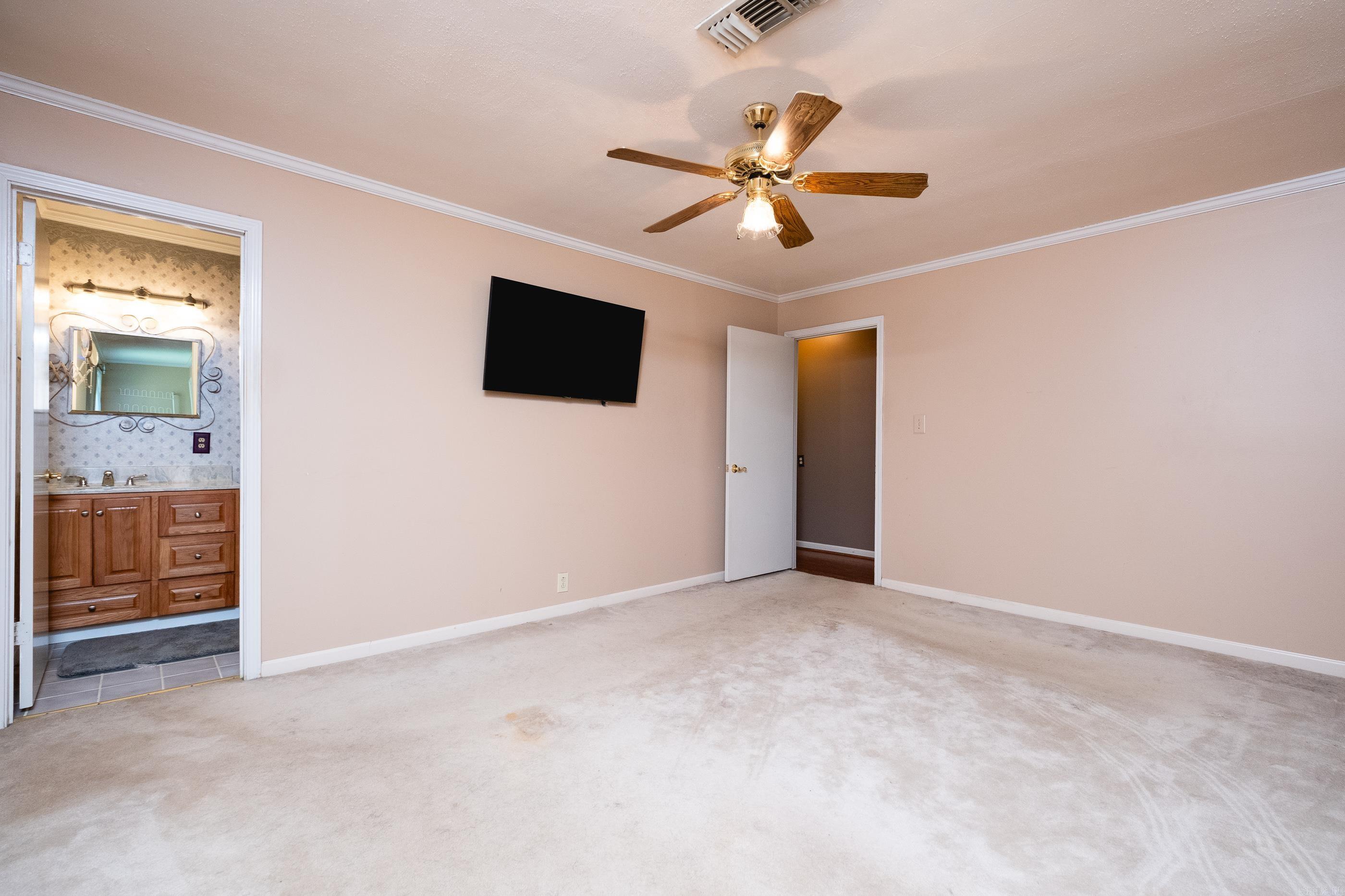 15705 Lone Pine Road