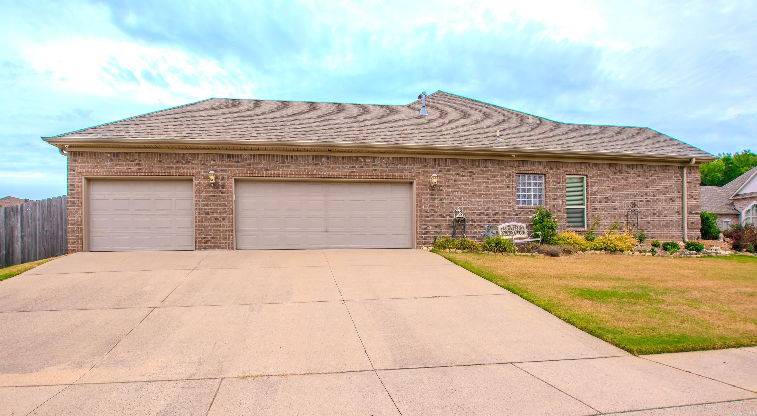 3801 Sterling Oaks Drive