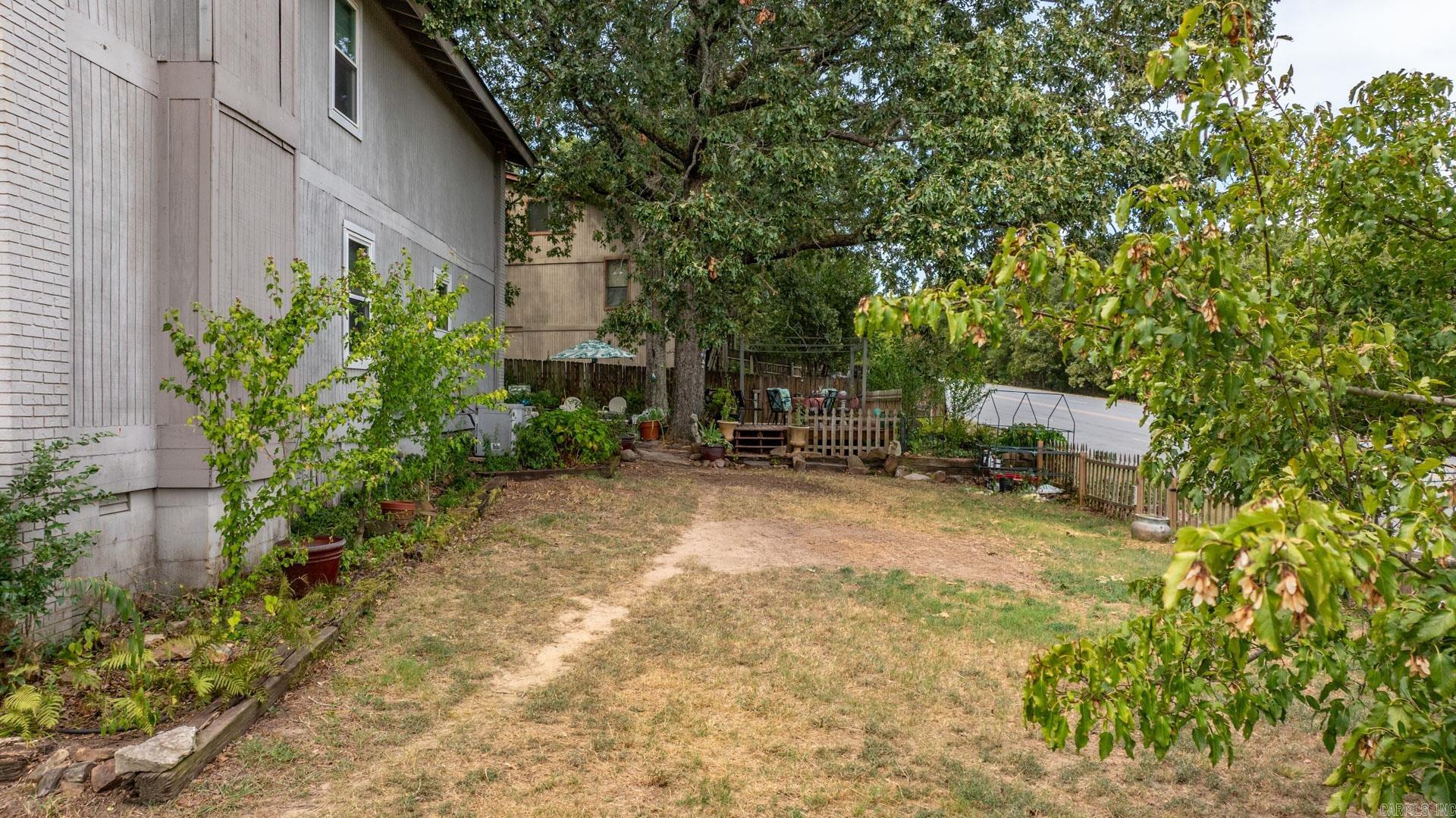 5 Leisurewood Lane