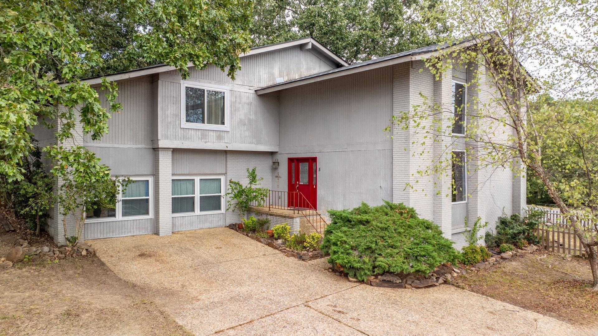 5 Leisurewood Lane