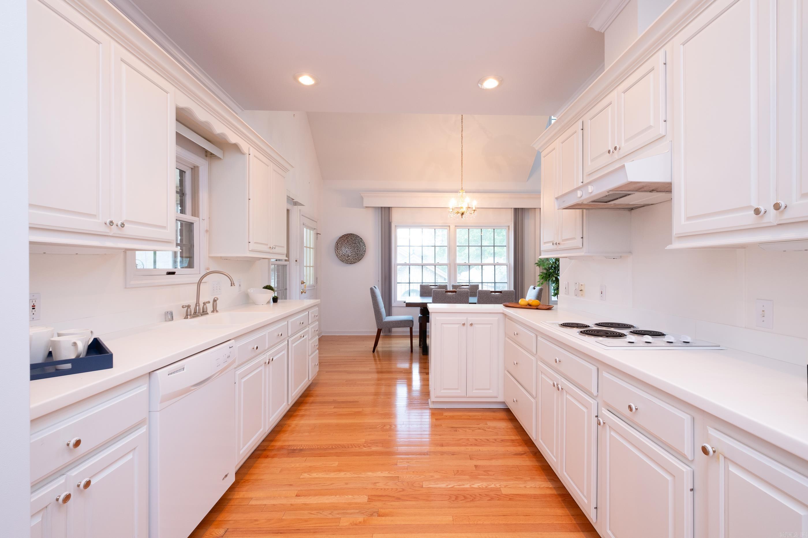 38 Saint Johns Place