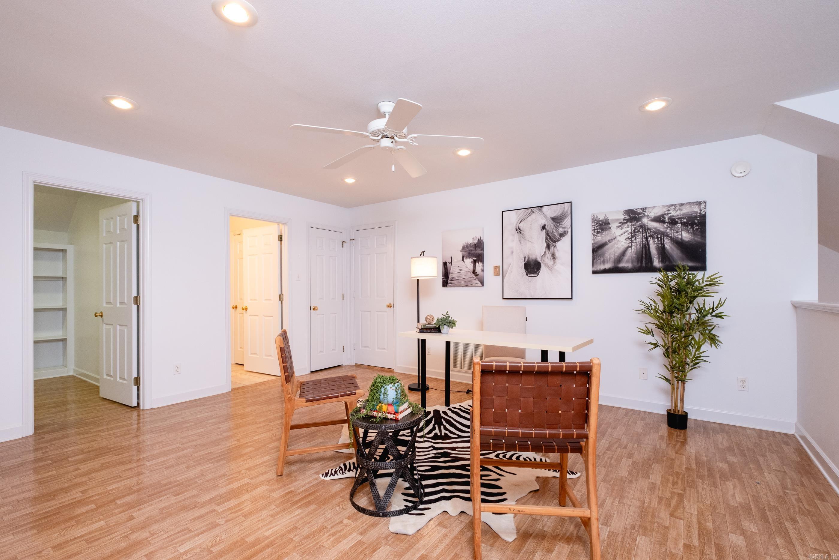 38 Saint Johns Place