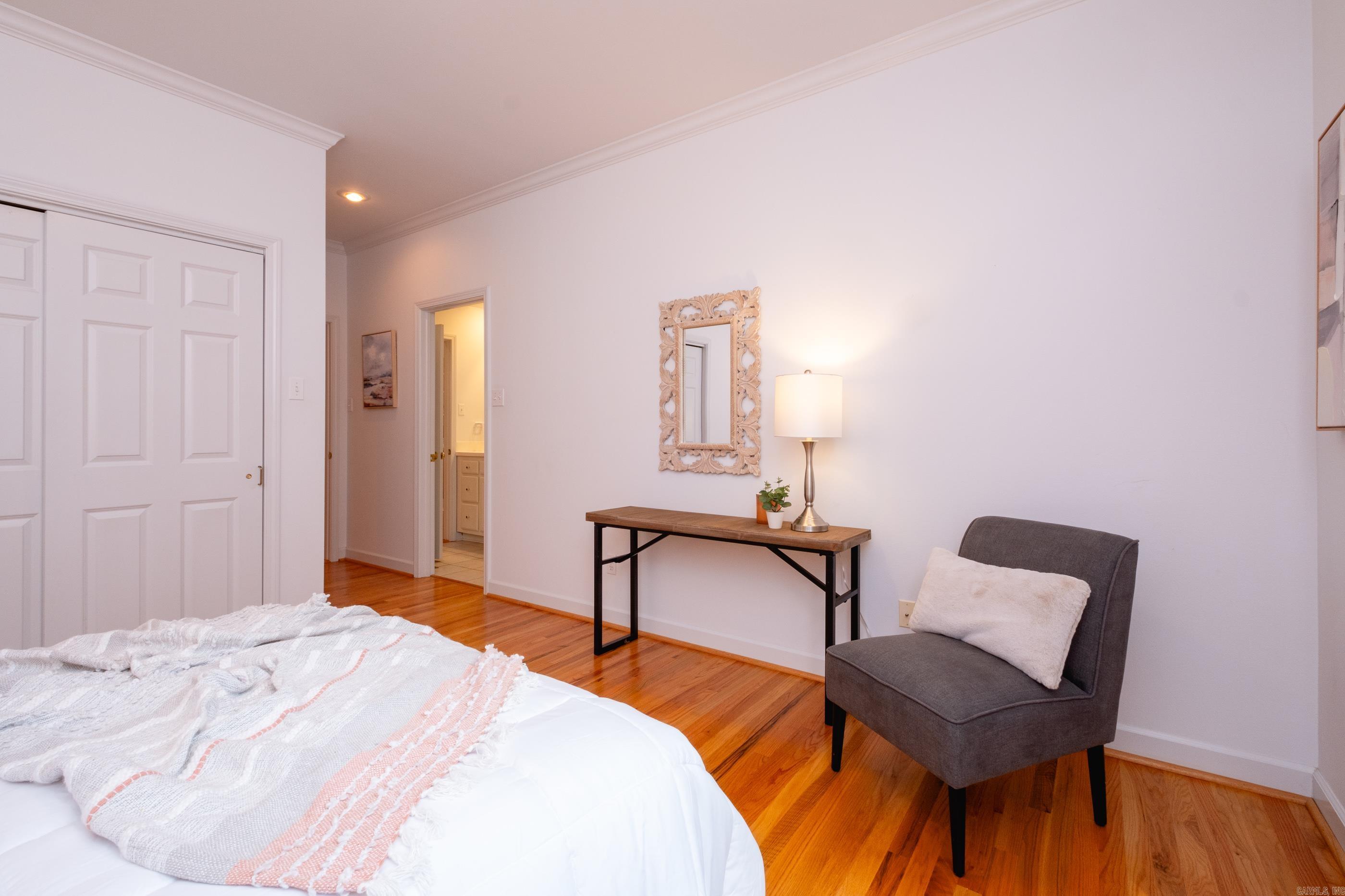 38 Saint Johns Place