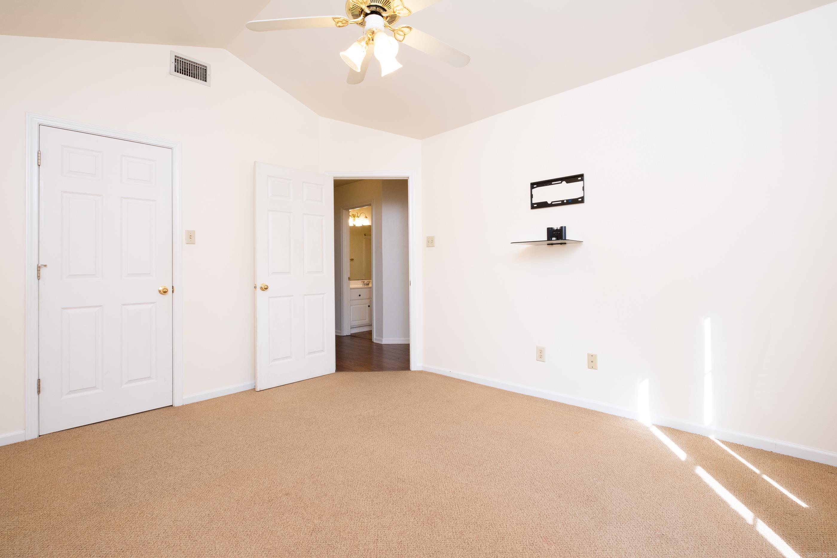 24 Laver Circle