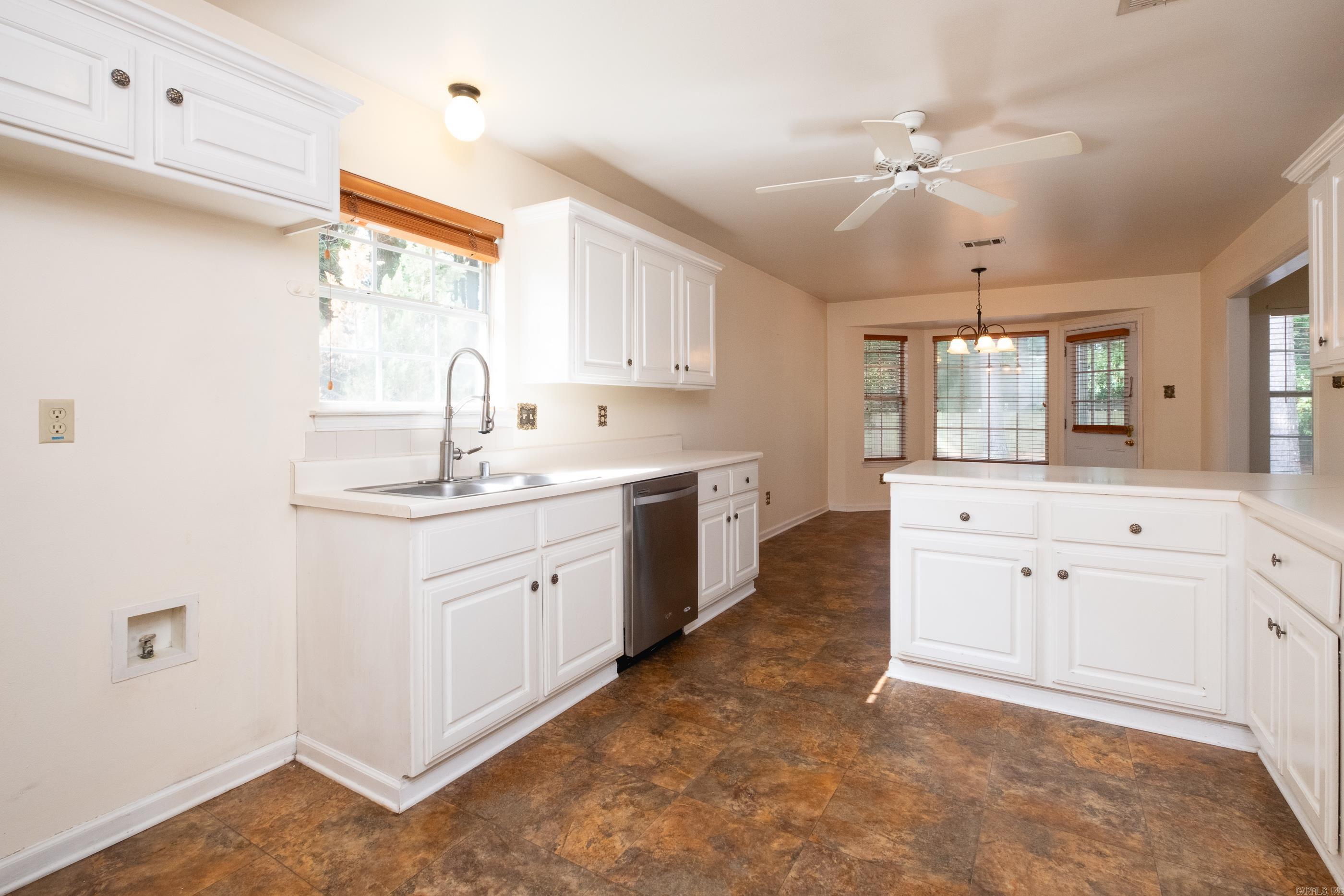 24 Laver Circle