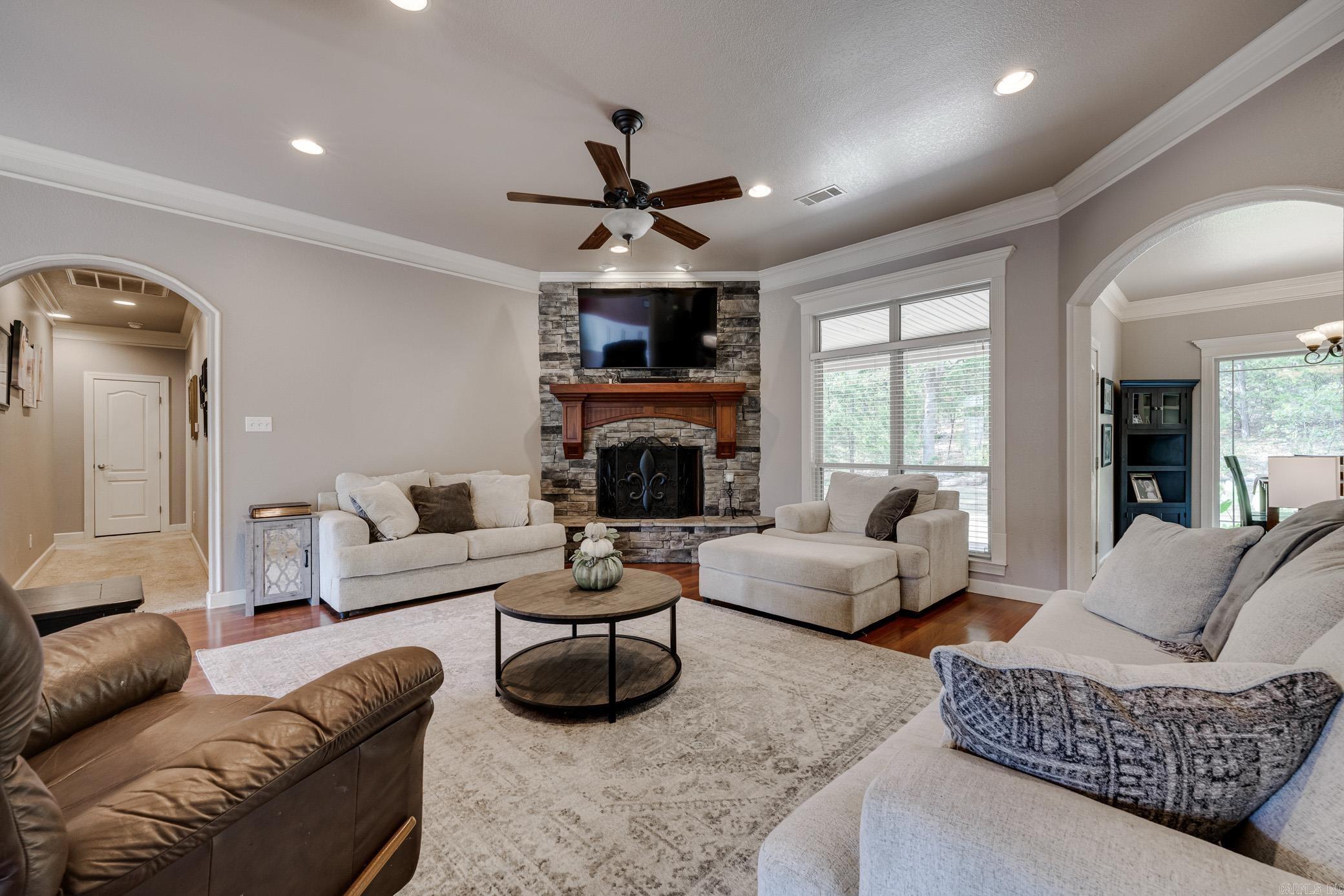 8635 Greer Road