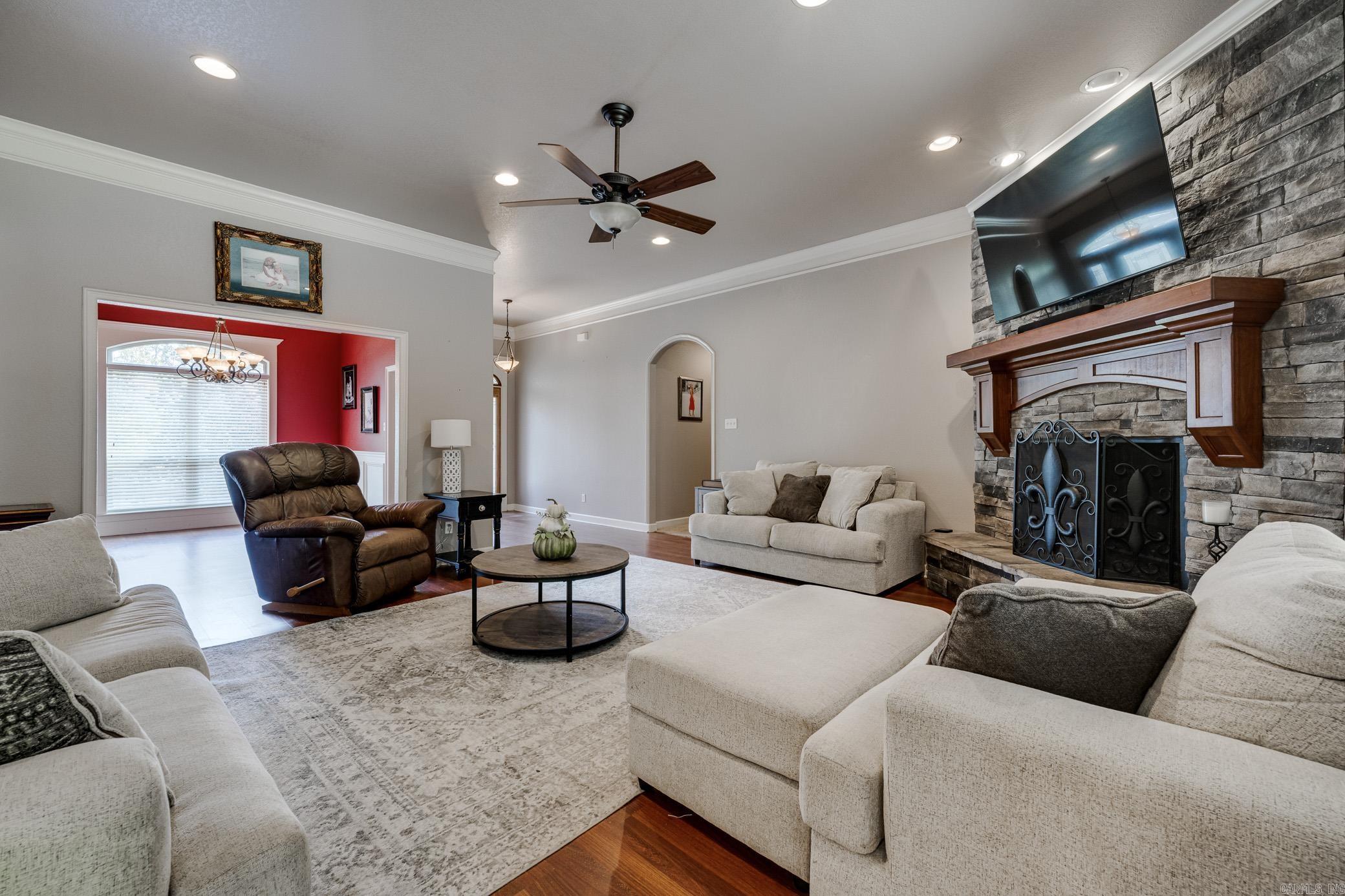 8635 Greer Road