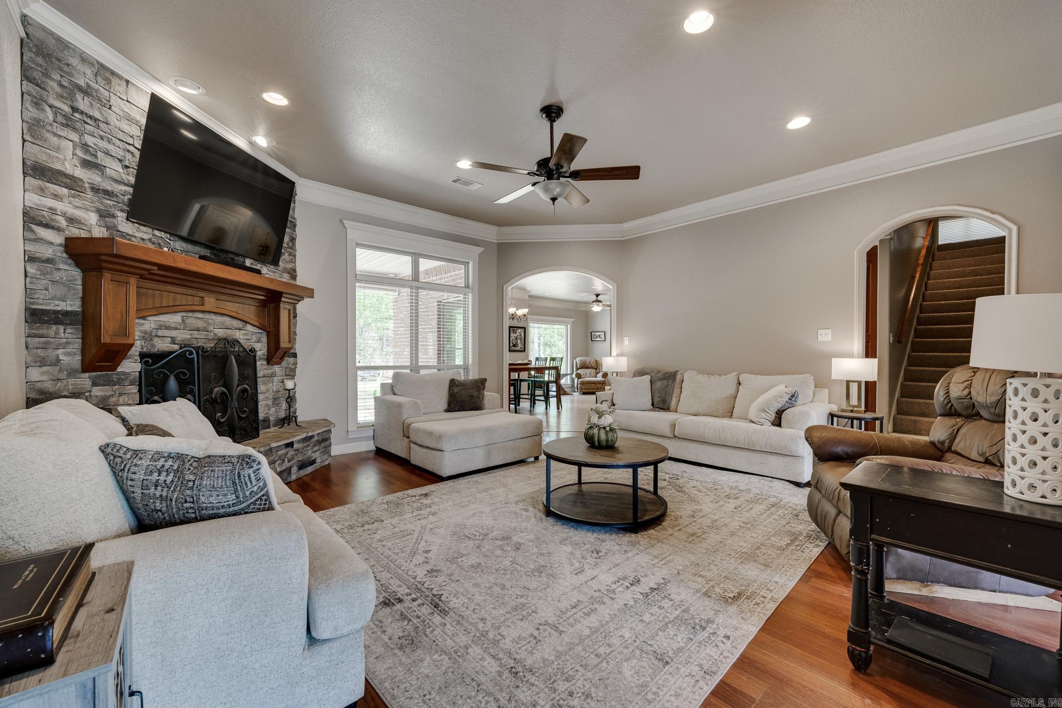 8635 Greer Road