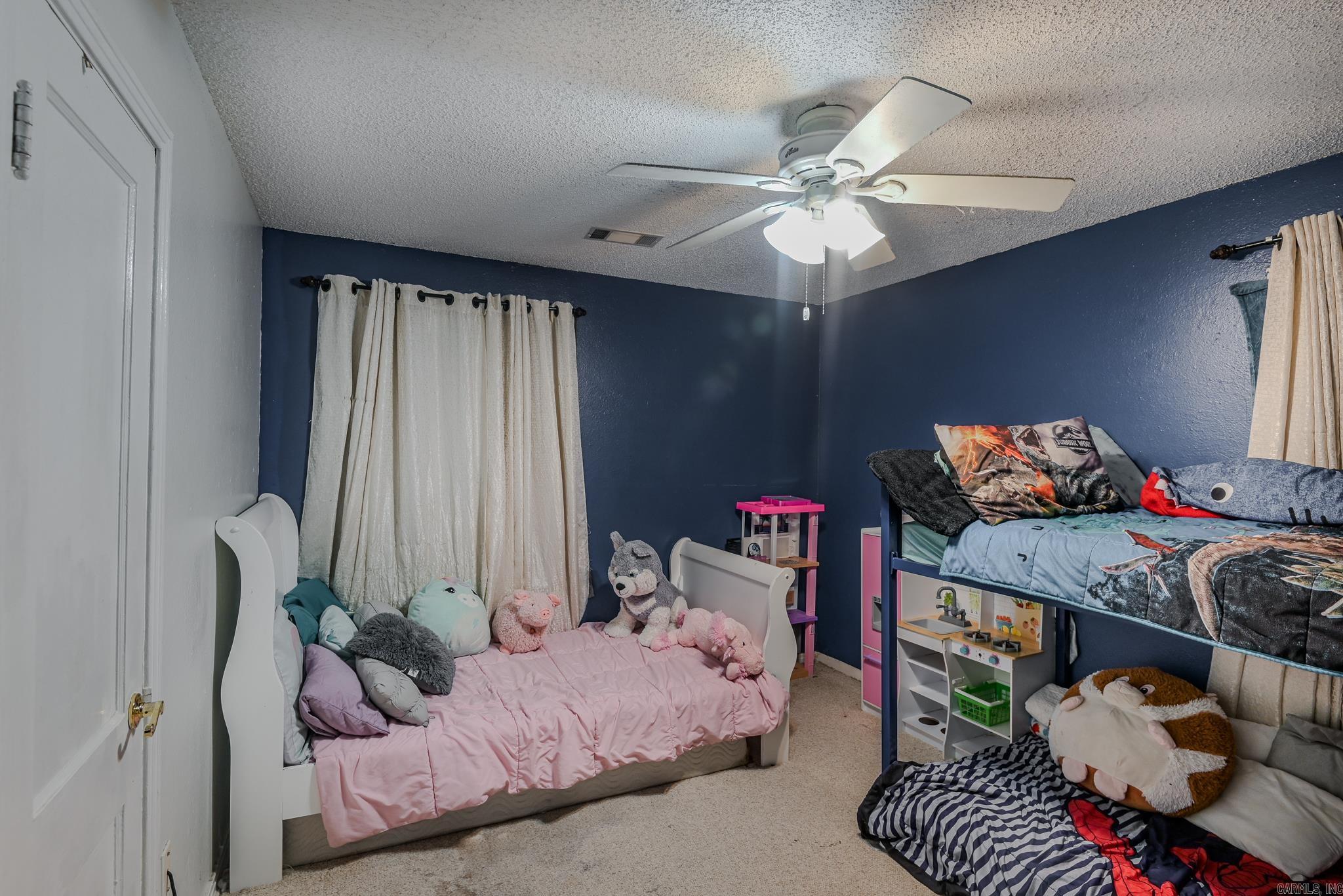 712 Sunset Drive