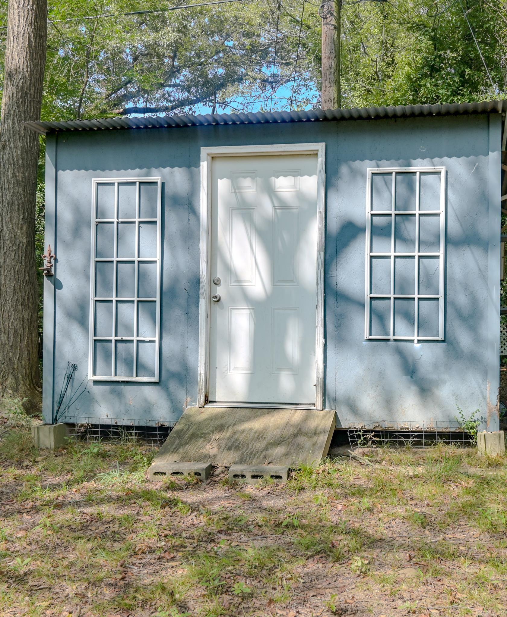 712 Sunset Drive