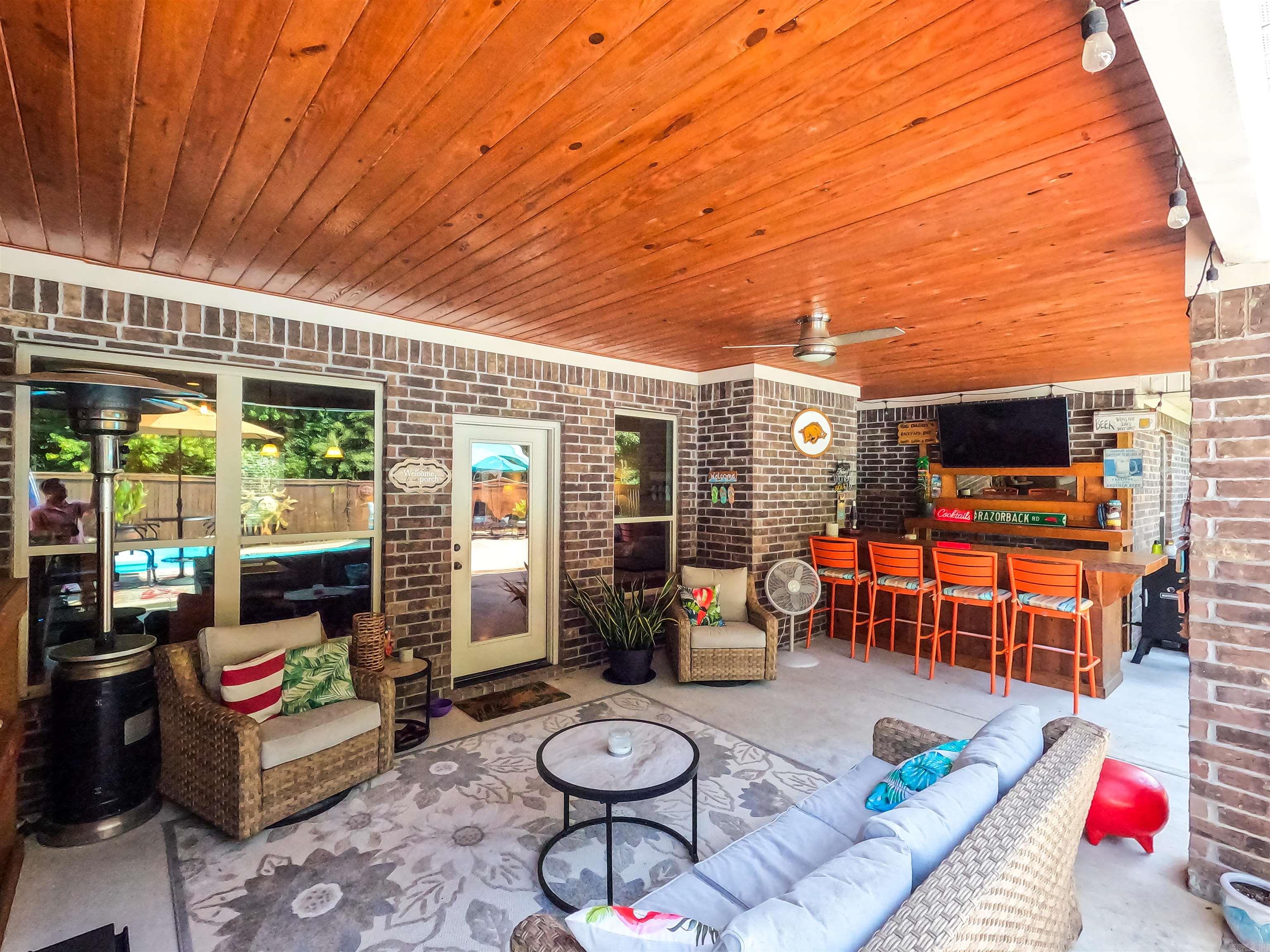 309 Corondelet Lane