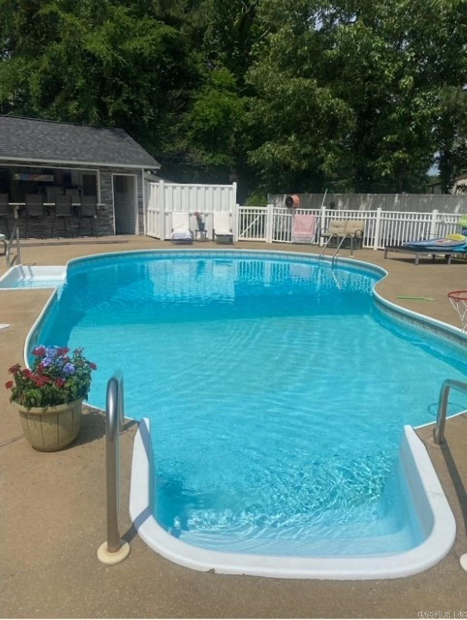 4224 Northshore Drive