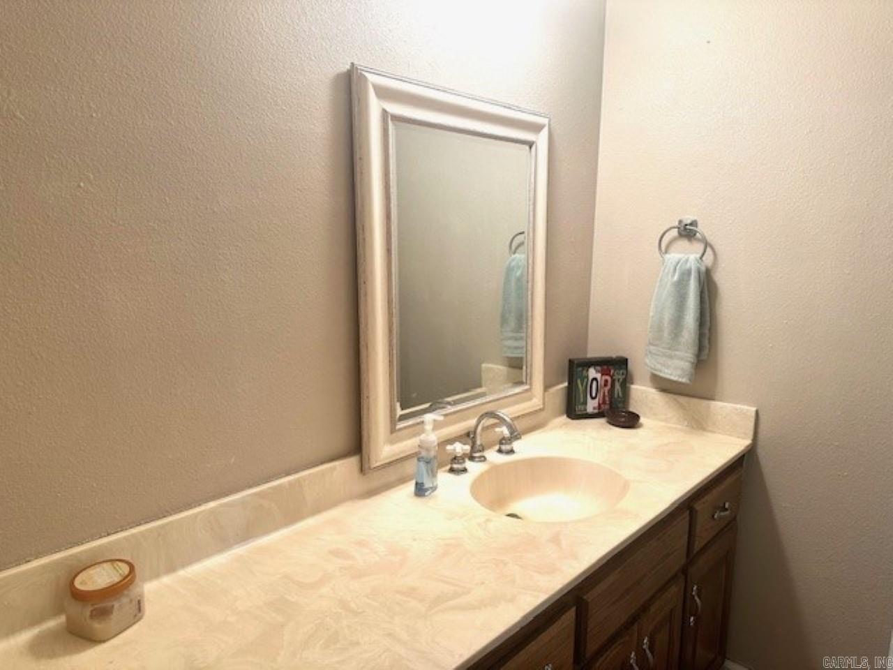 4224 Northshore Drive