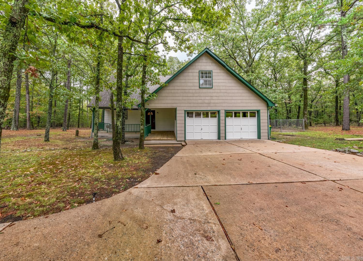 15807 Hunter Lane