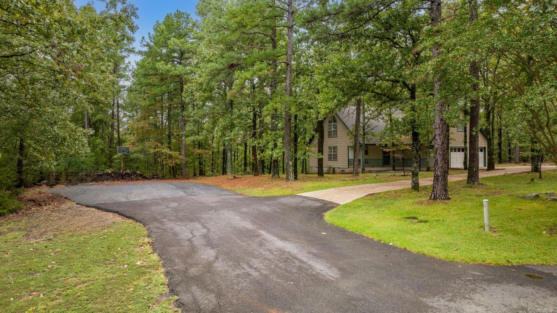 15807 Hunter Lane