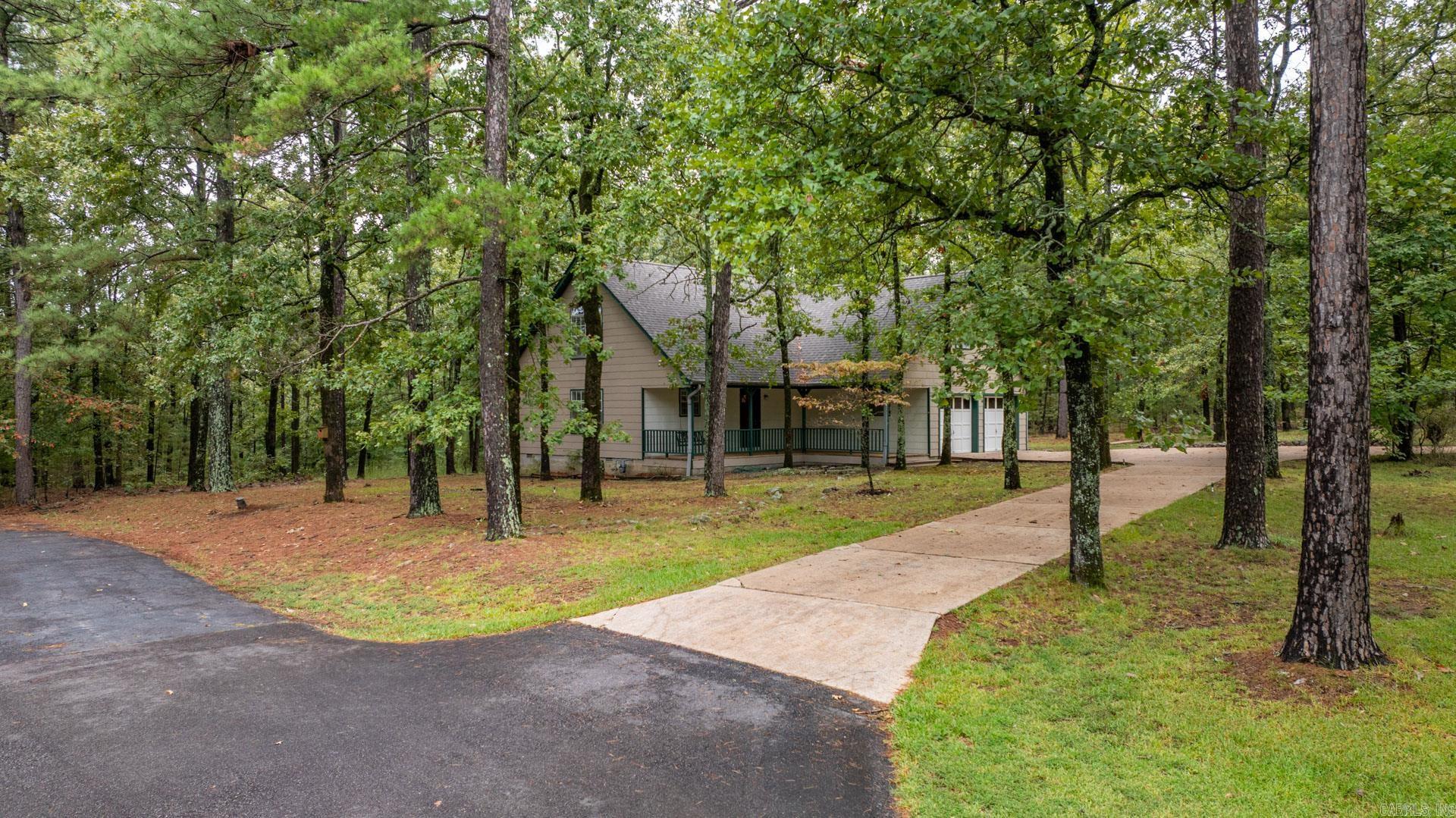 15807 Hunter Lane
