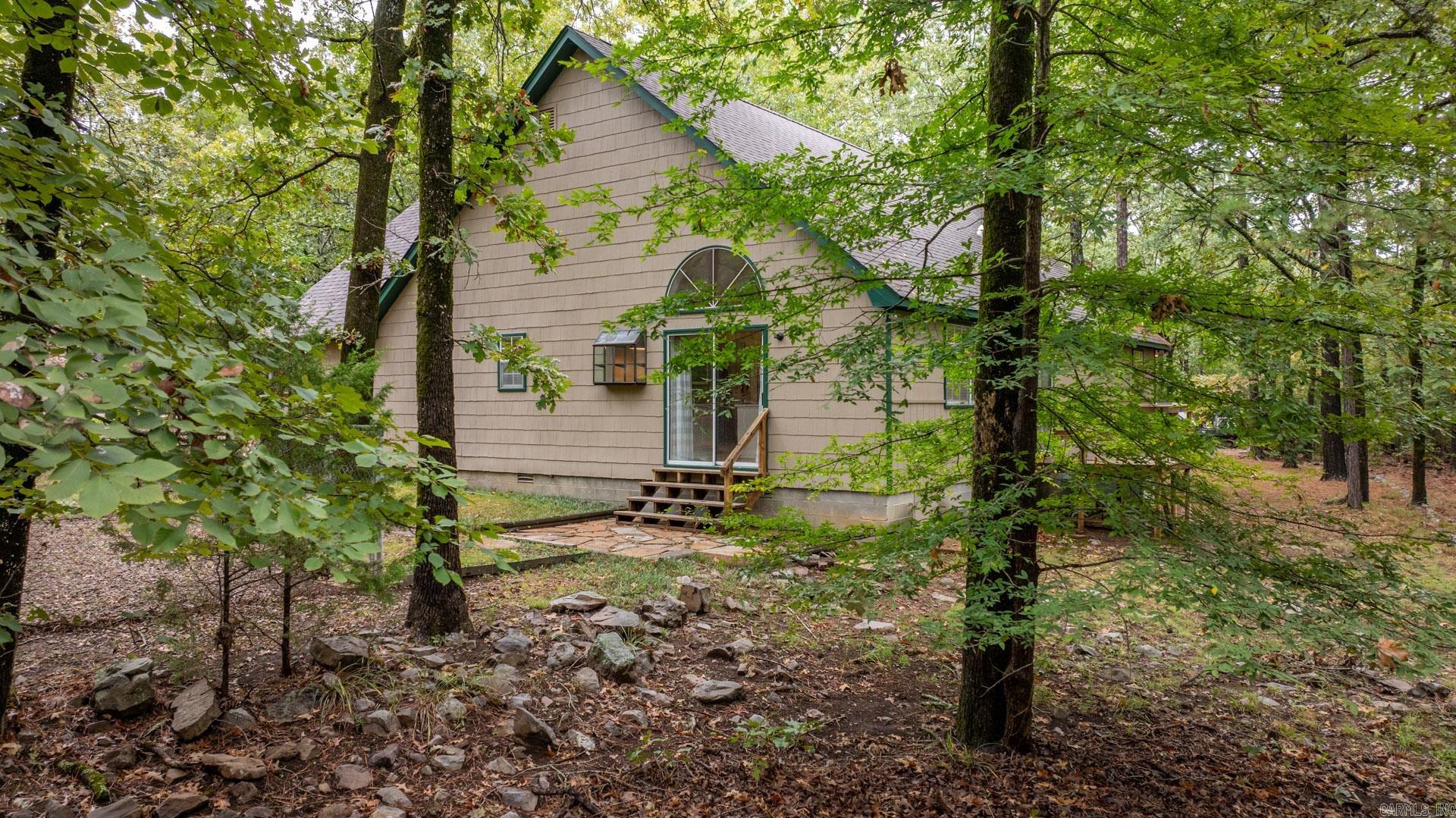 15807 Hunter Lane
