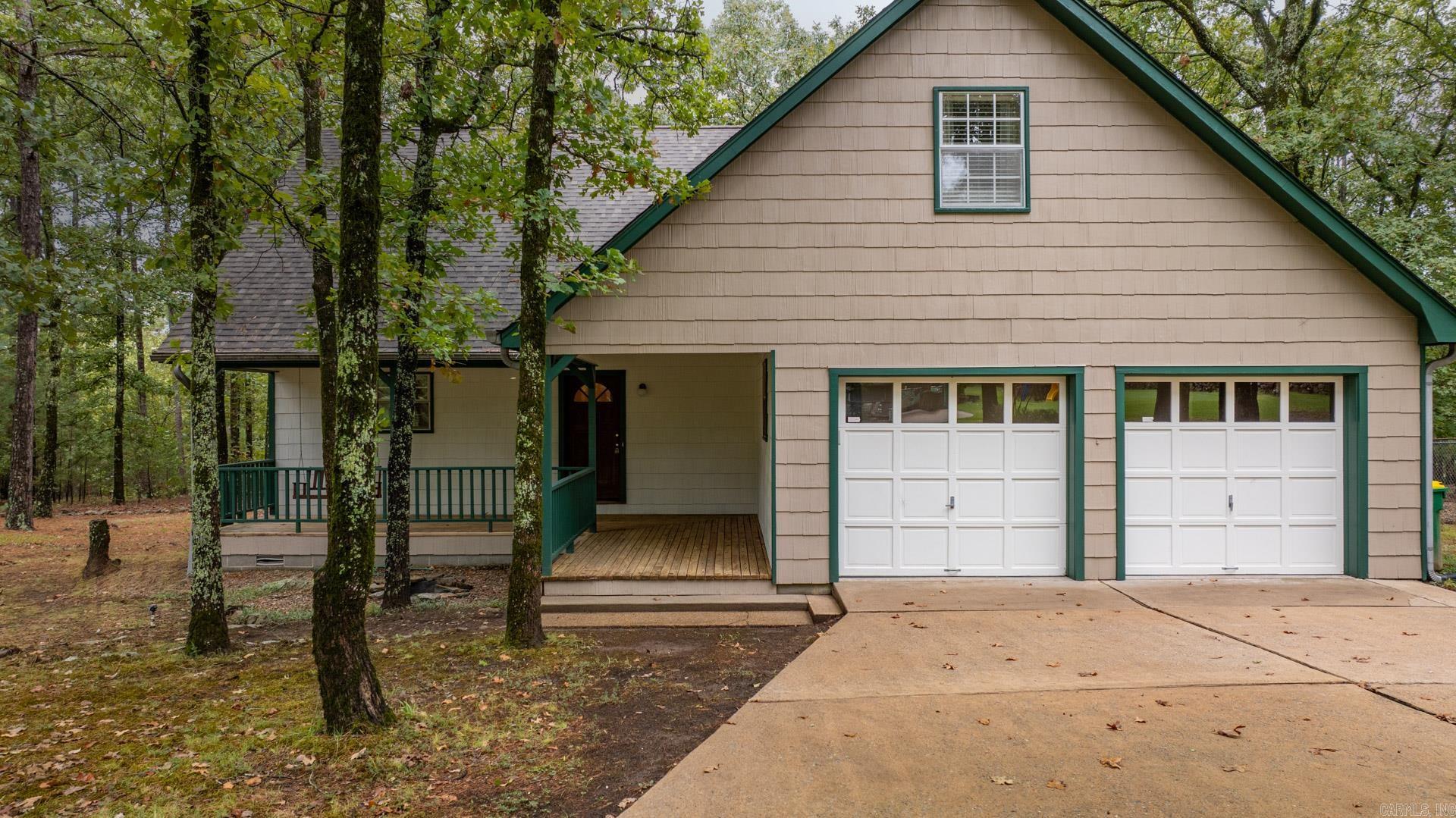 15807 Hunter Lane