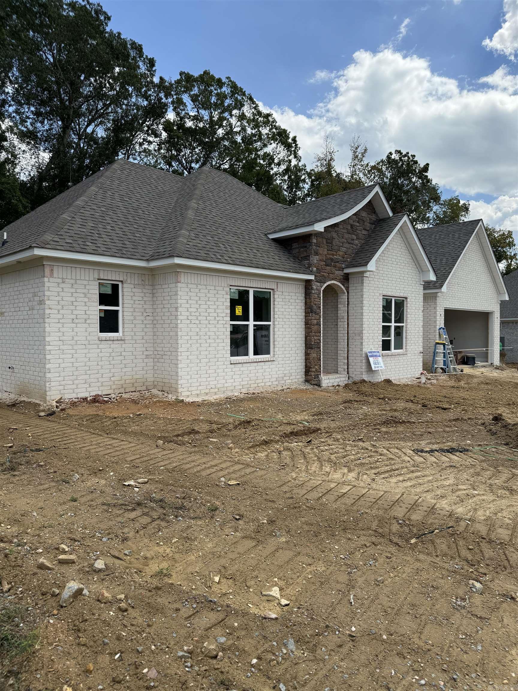 158 Roman Heights Avenue