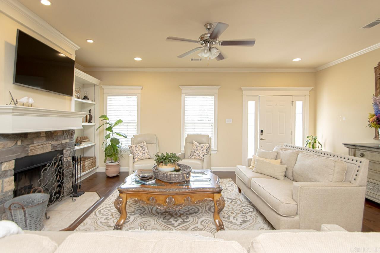 3753 Lonesome Oak Drive