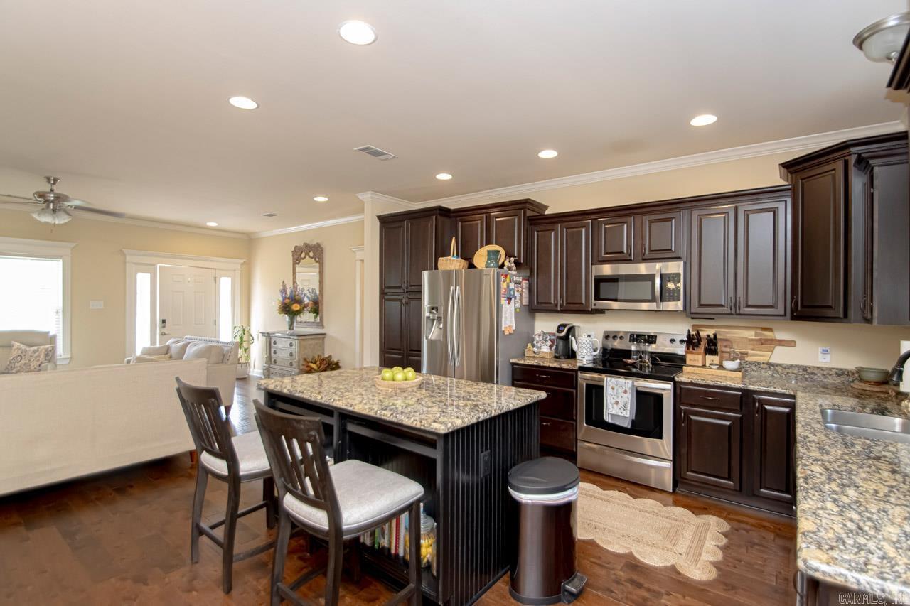 3753 Lonesome Oak Drive