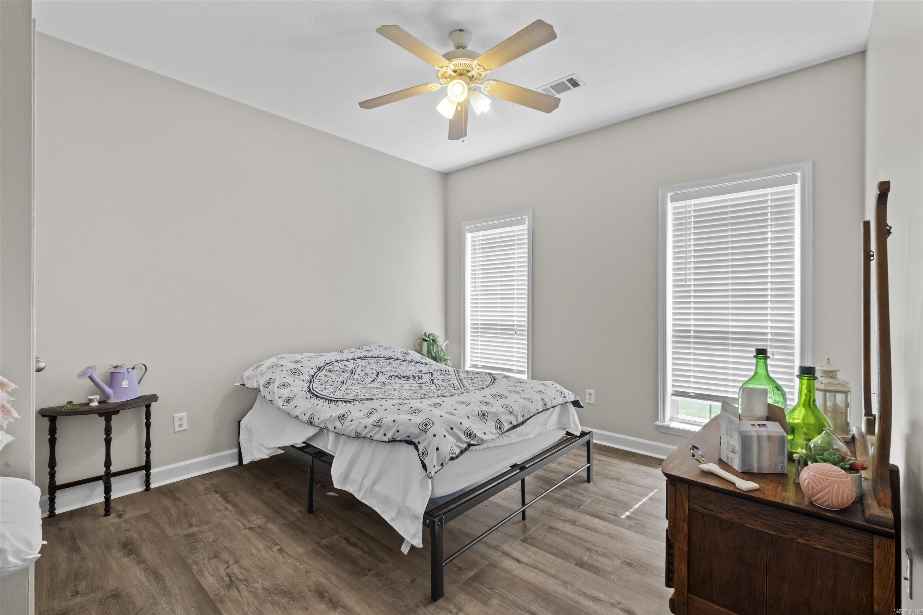 196 Oakview