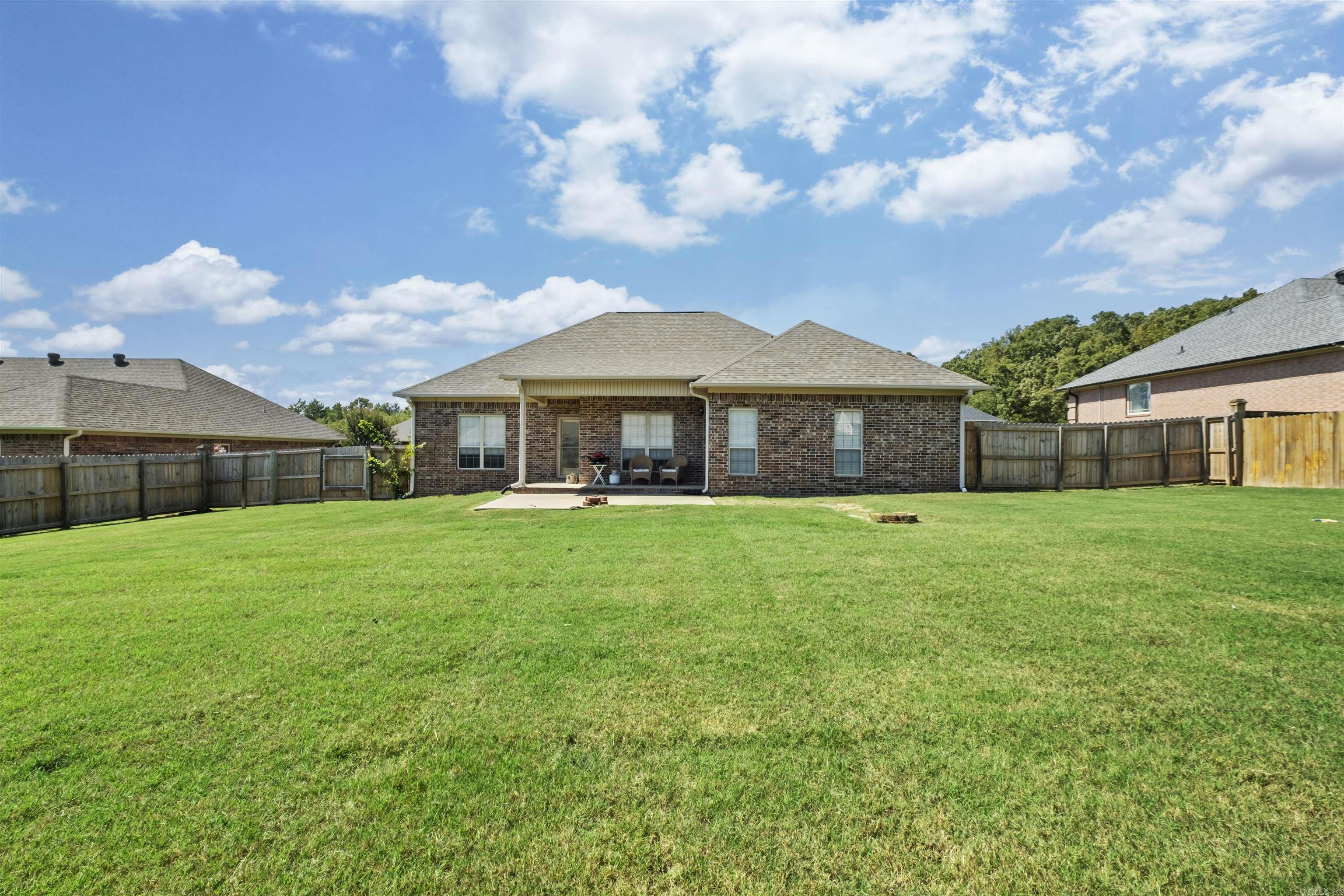 196 Oakview