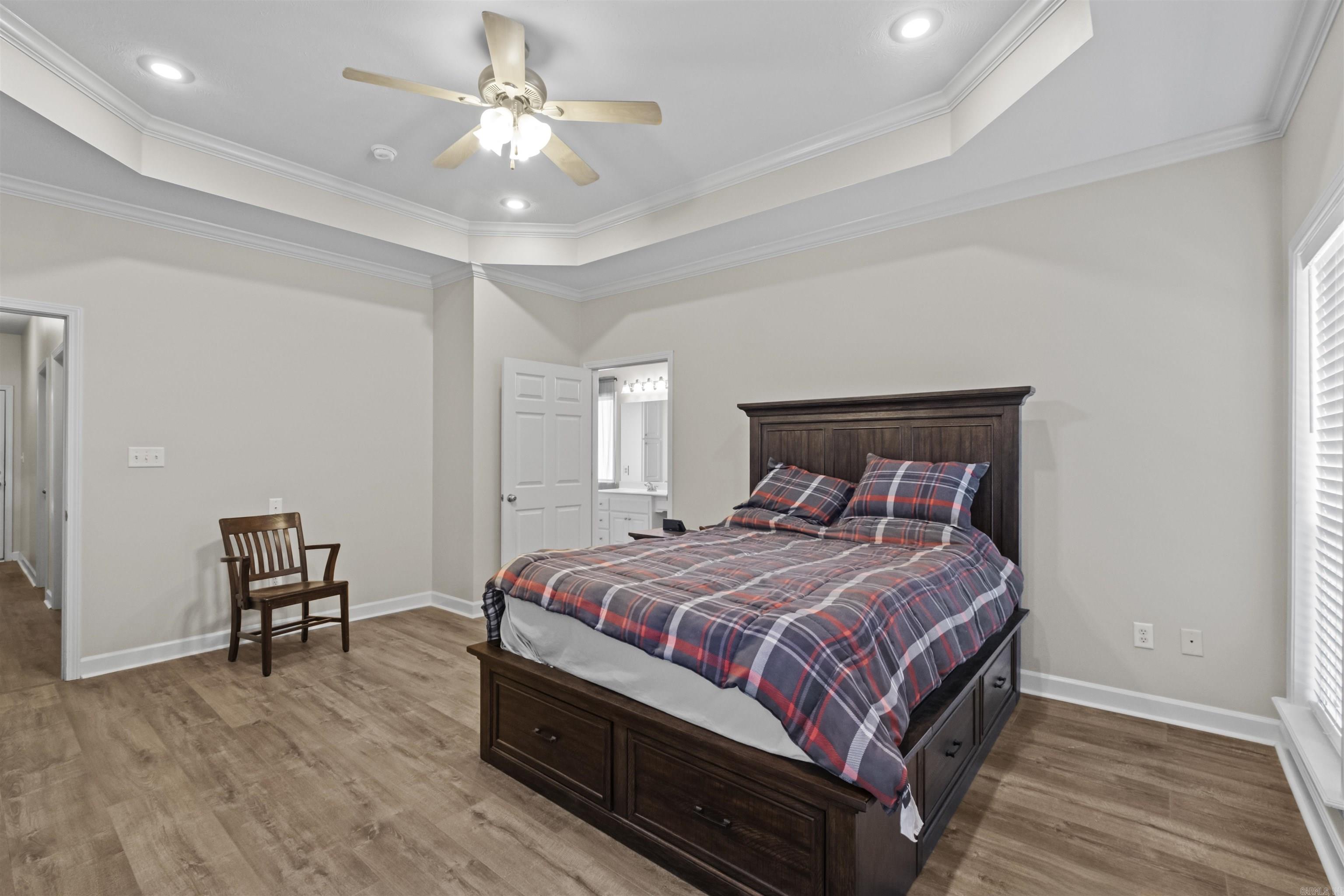 196 Oakview