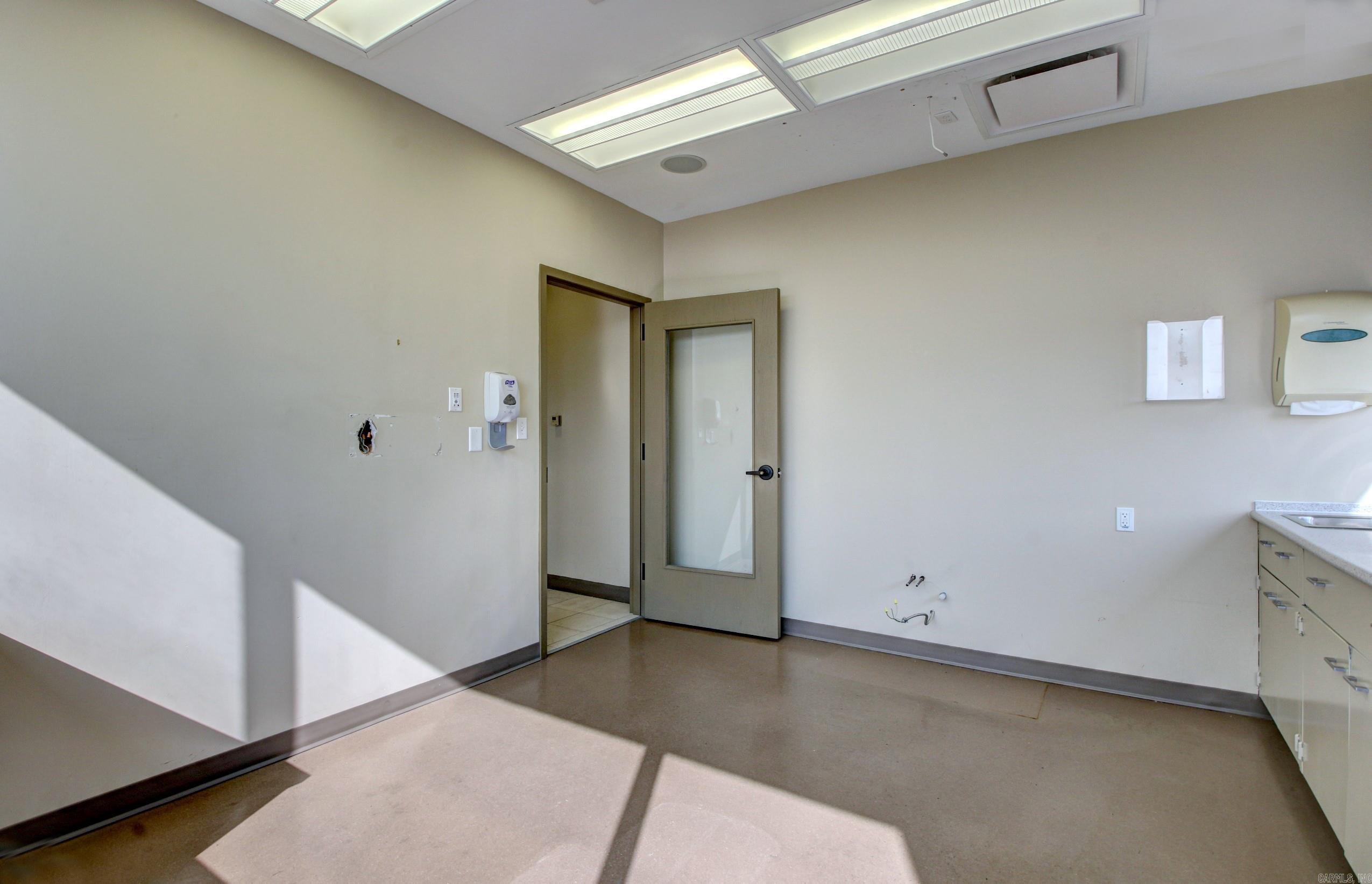 9601 Baptist Health Drive, Suite 960