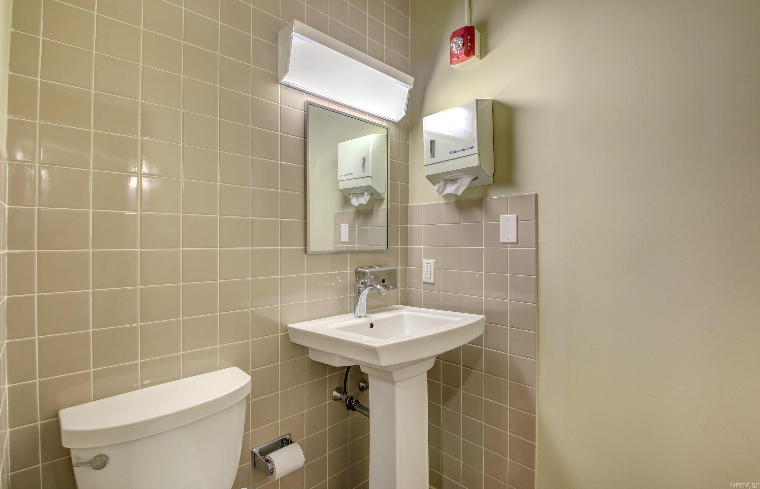 9601 Baptist Health Drive, Suite 960