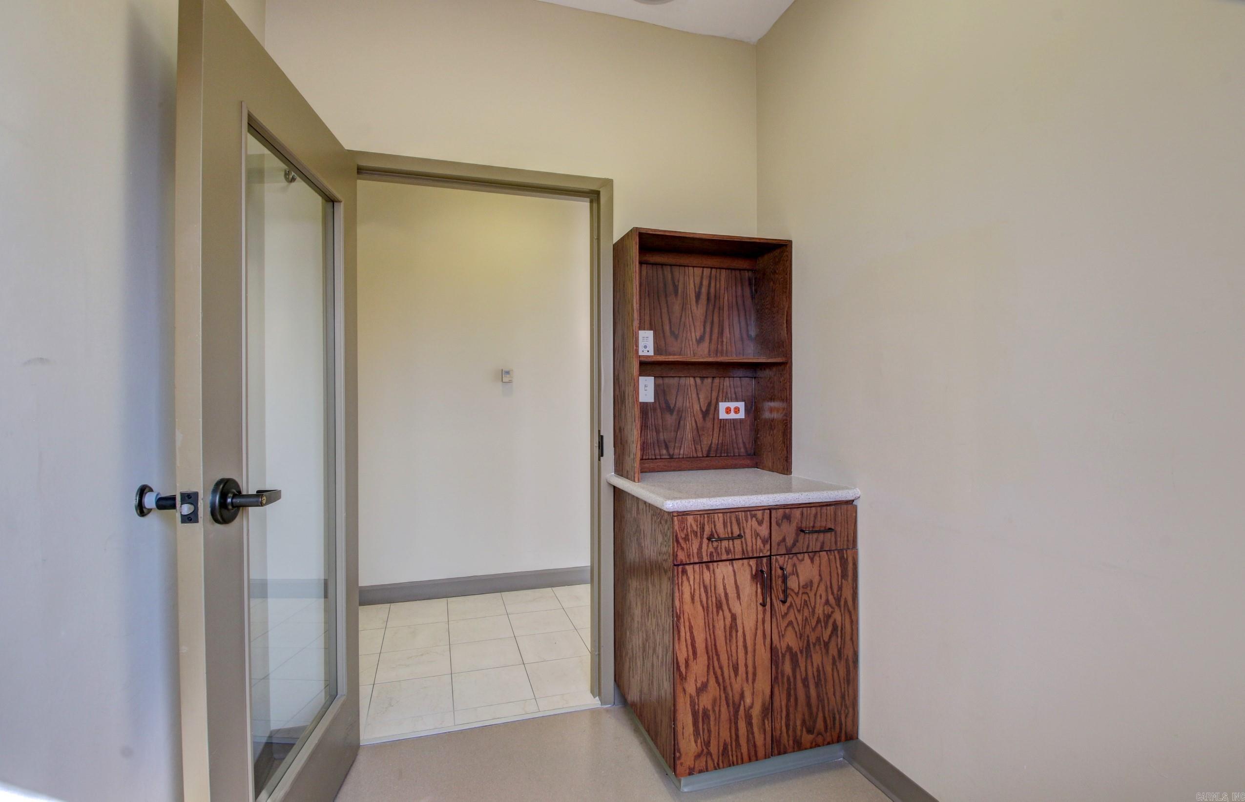 9601 Baptist Health Drive, Suite 960