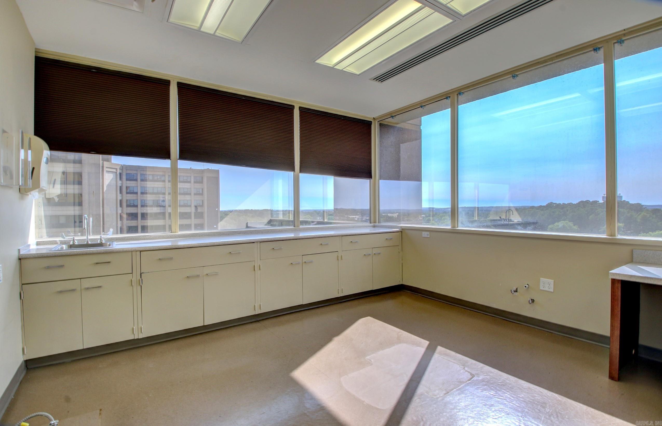 9601 Baptist Health Drive, Suite 960