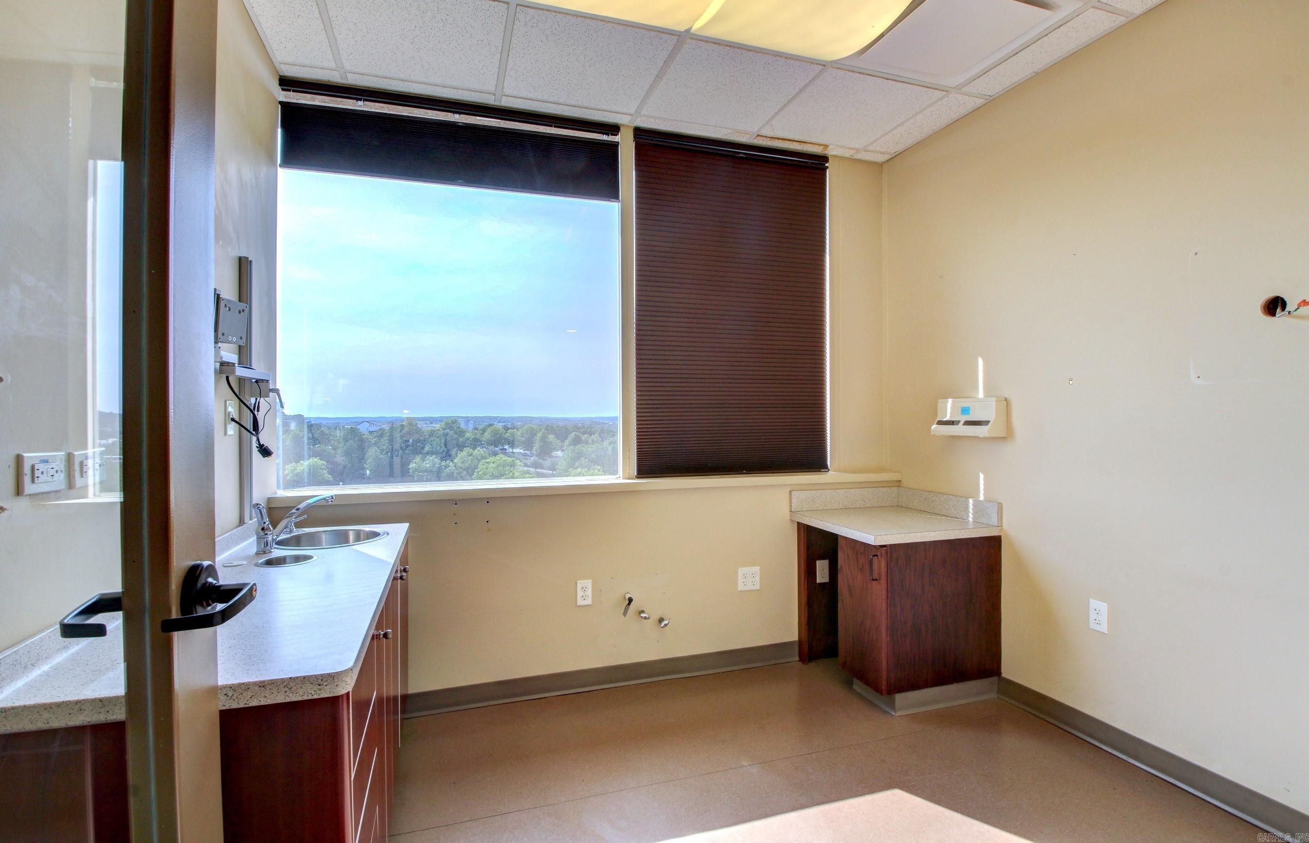 9601 Baptist Health Drive, Suite 960